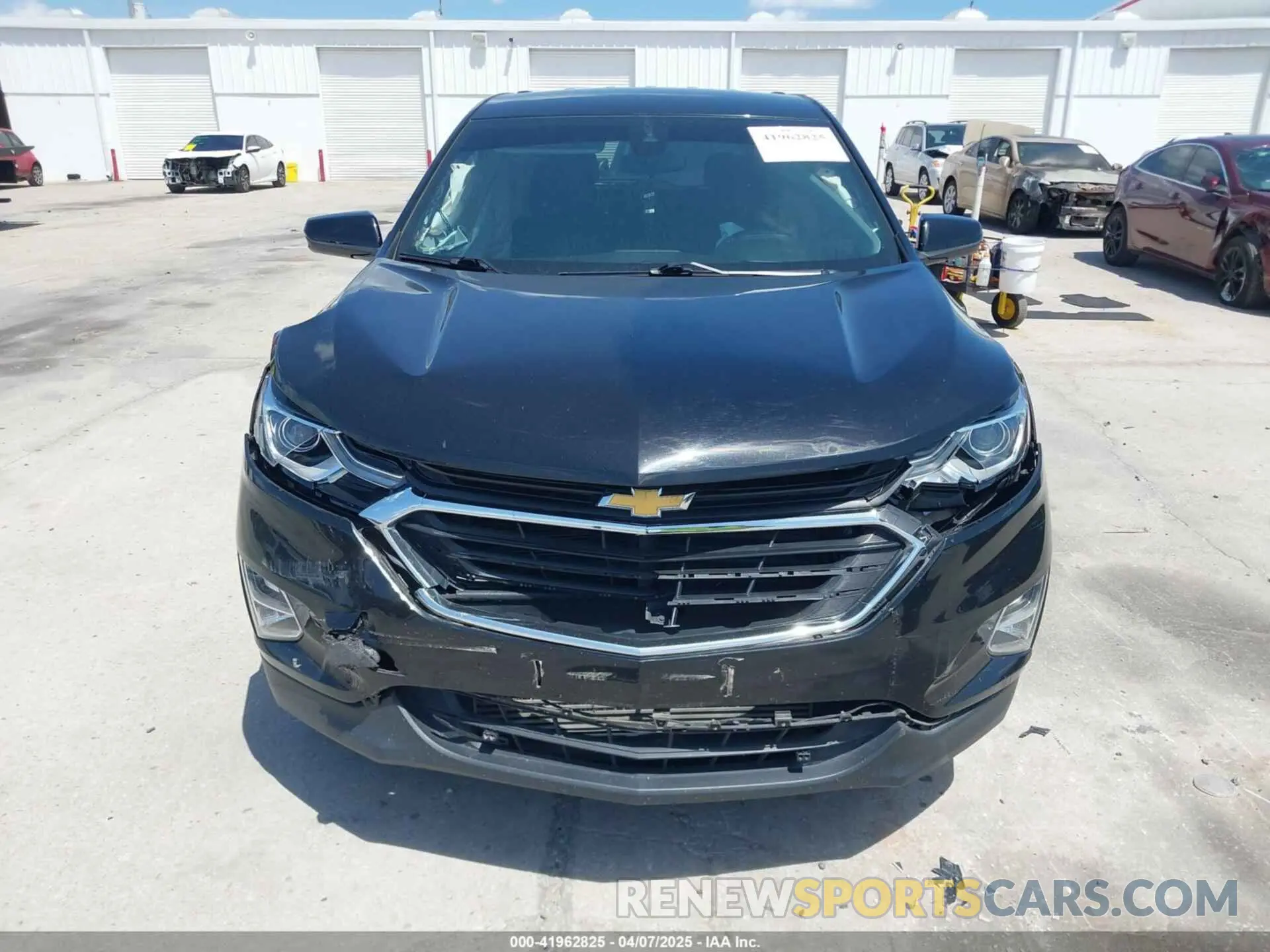 12 Photograph of a damaged car 2GNAXJEVXK6231032 CHEVROLET EQUINOX 2019