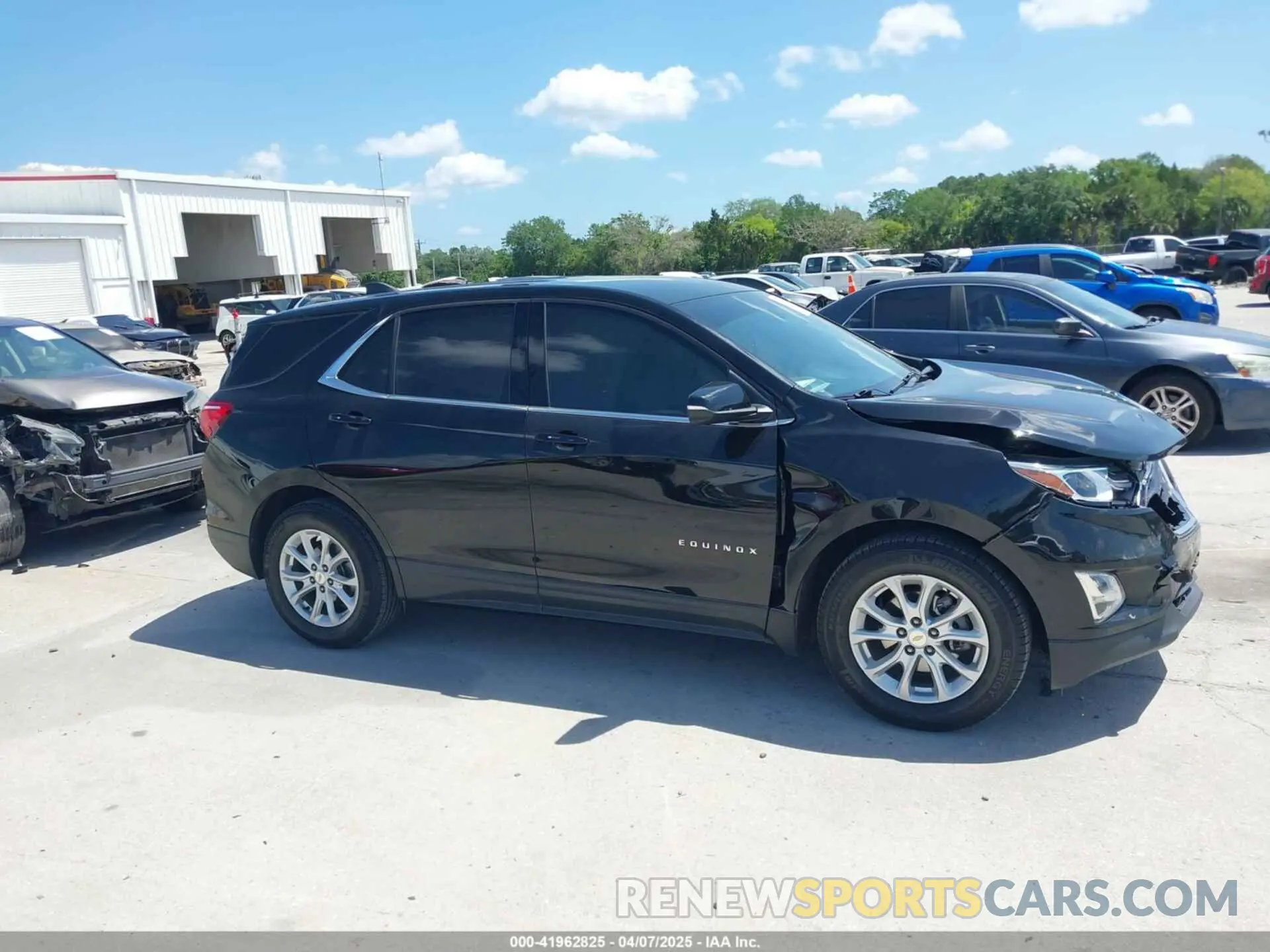 13 Photograph of a damaged car 2GNAXJEVXK6231032 CHEVROLET EQUINOX 2019