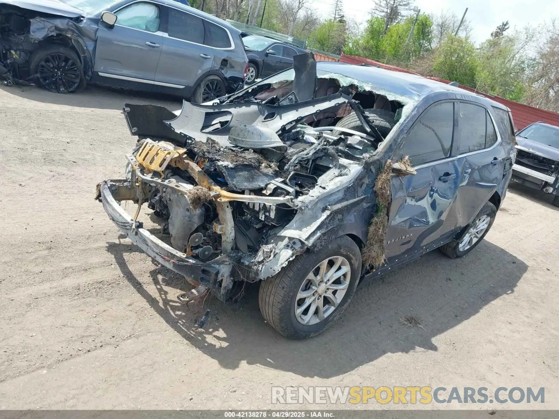 2 Photograph of a damaged car 2GNAXJEVXK6301807 CHEVROLET EQUINOX 2019