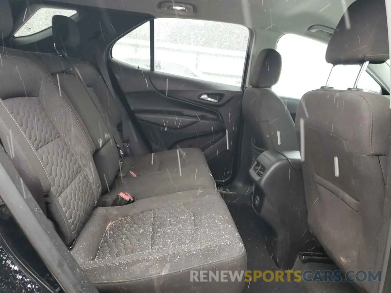 11 Photograph of a damaged car 2GNAXKEV0K6166990 CHEVROLET EQUINOX 2019