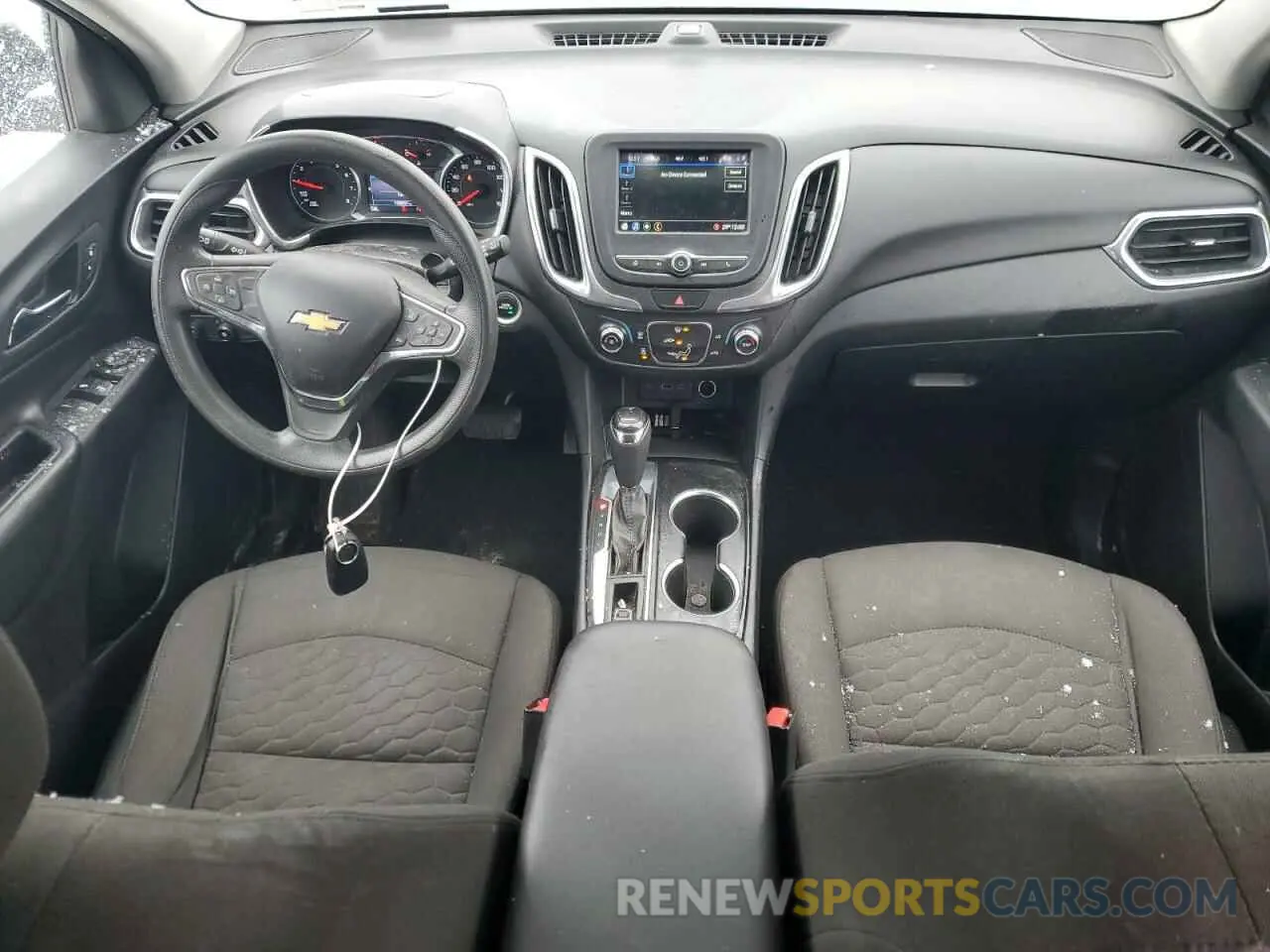 8 Photograph of a damaged car 2GNAXKEV0K6166990 CHEVROLET EQUINOX 2019