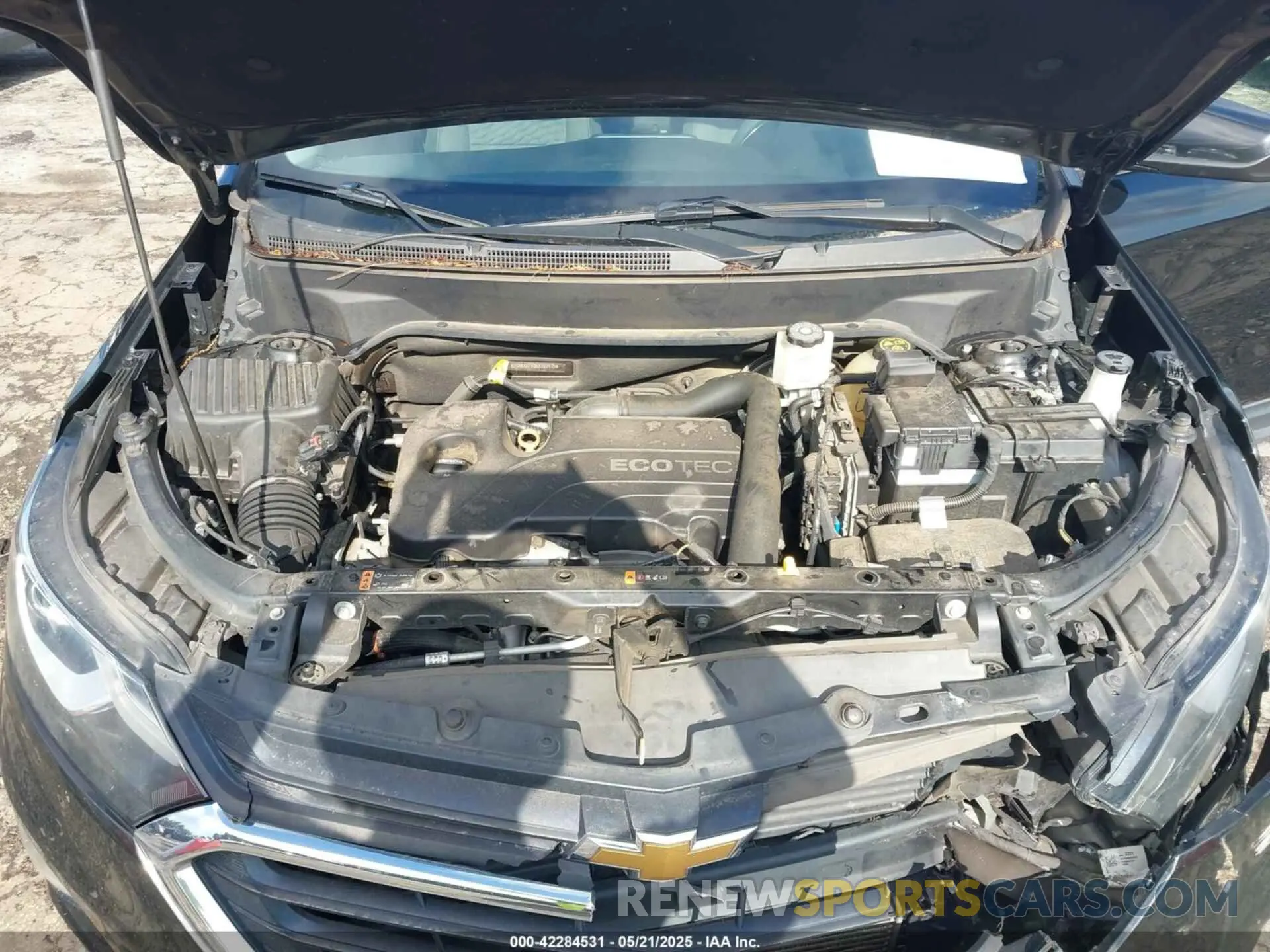 10 Photograph of a damaged car 2GNAXKEV0K6167475 CHEVROLET EQUINOX 2019