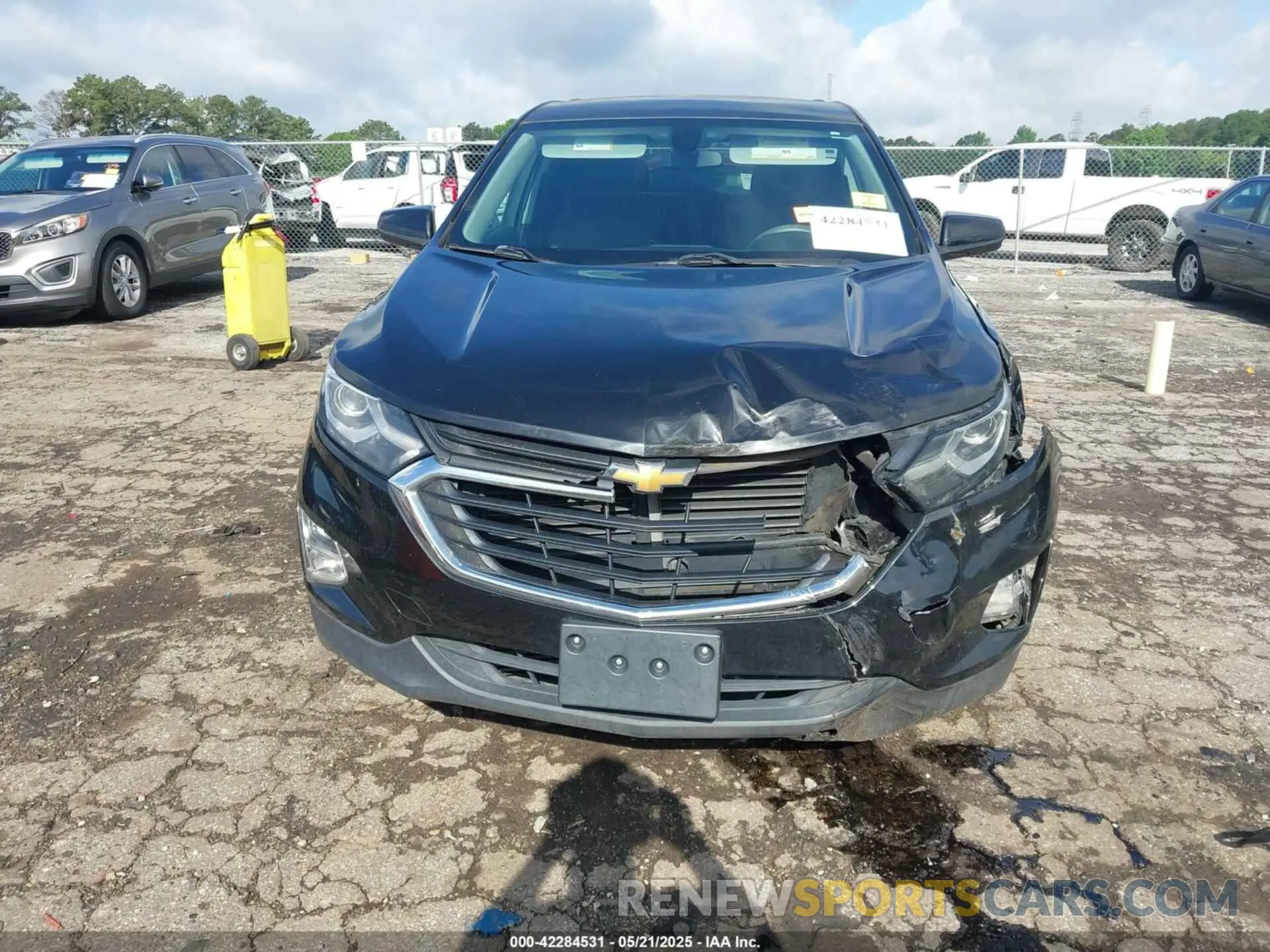 6 Photograph of a damaged car 2GNAXKEV0K6167475 CHEVROLET EQUINOX 2019