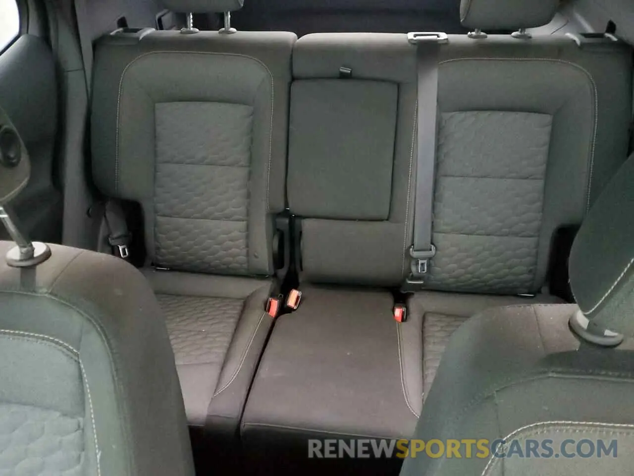 10 Photograph of a damaged car 2GNAXKEV0K6173146 CHEVROLET EQUINOX 2019