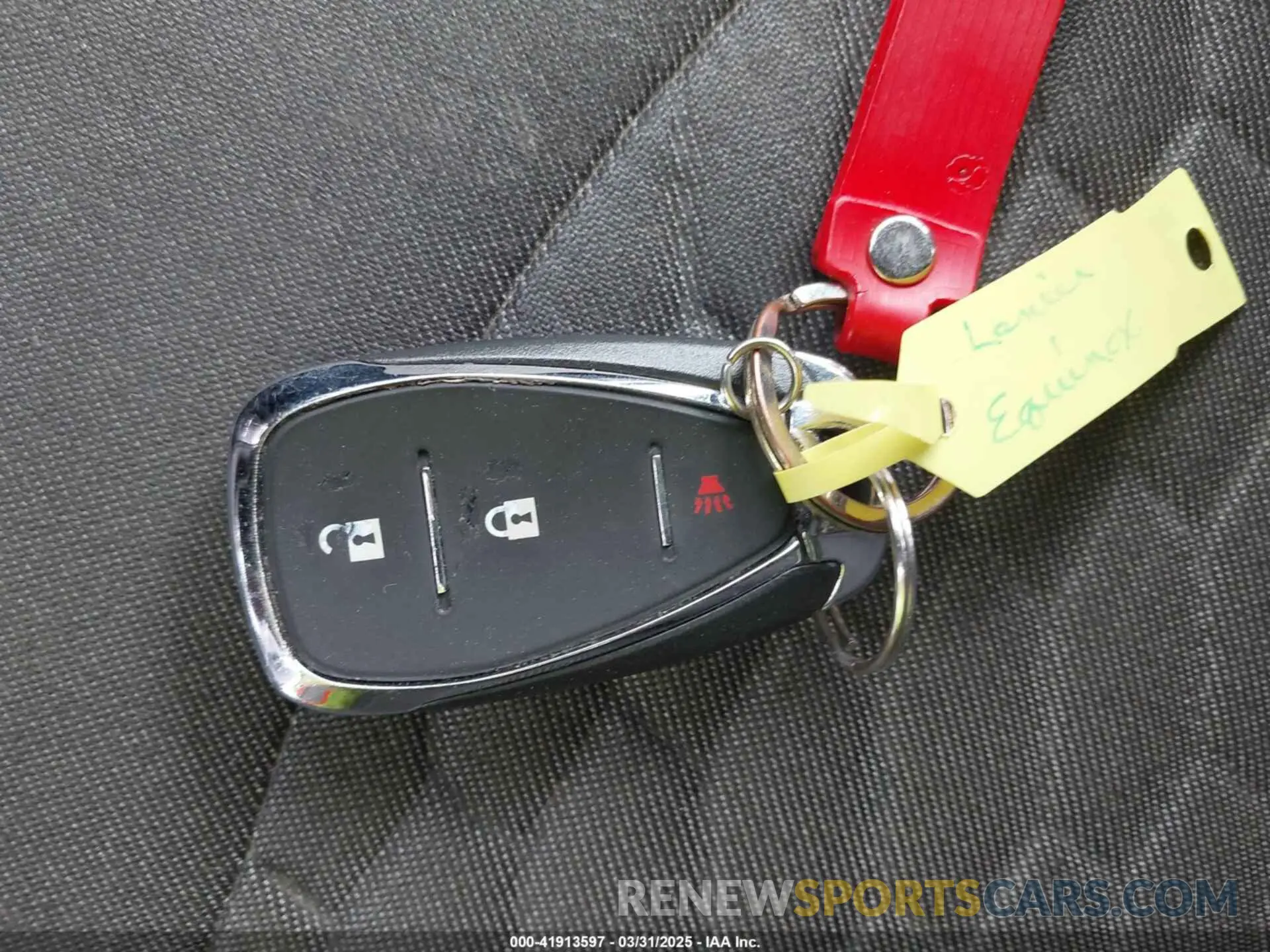 11 Photograph of a damaged car 2GNAXKEV0K6175950 CHEVROLET EQUINOX 2019