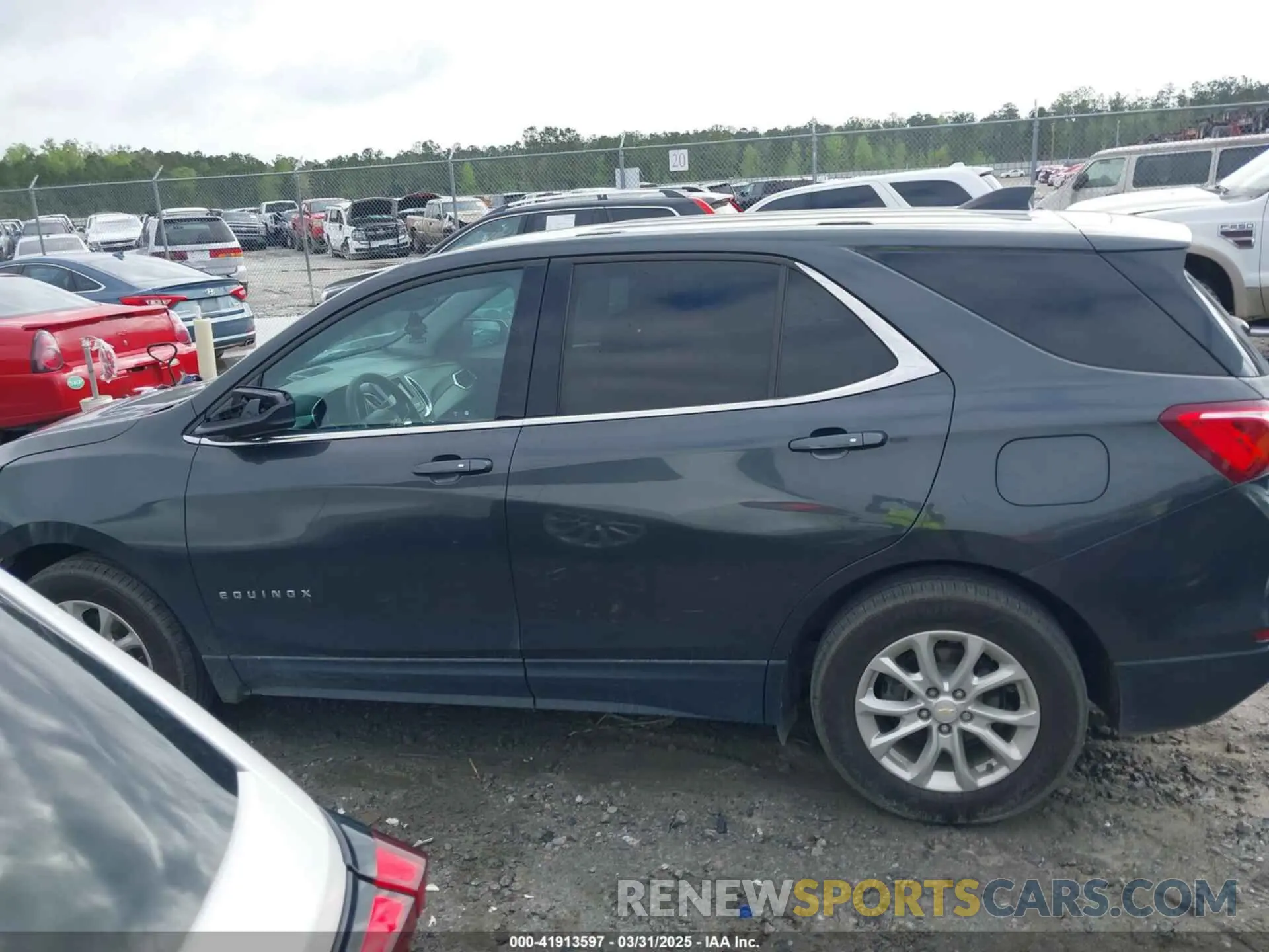15 Photograph of a damaged car 2GNAXKEV0K6175950 CHEVROLET EQUINOX 2019