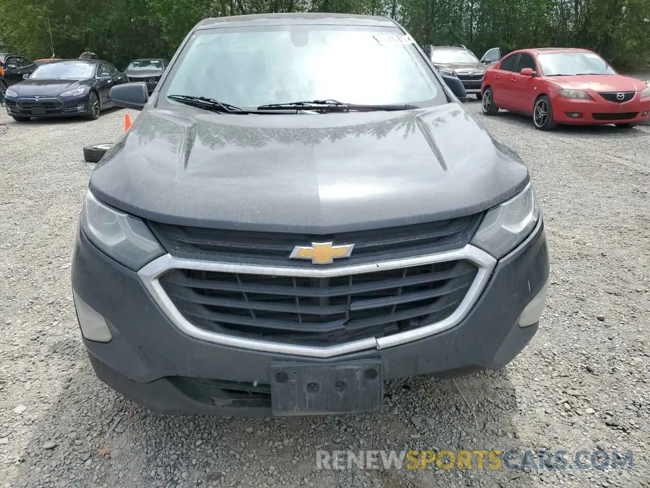 5 Photograph of a damaged car 2GNAXKEV0K6184986 CHEVROLET EQUINOX 2019
