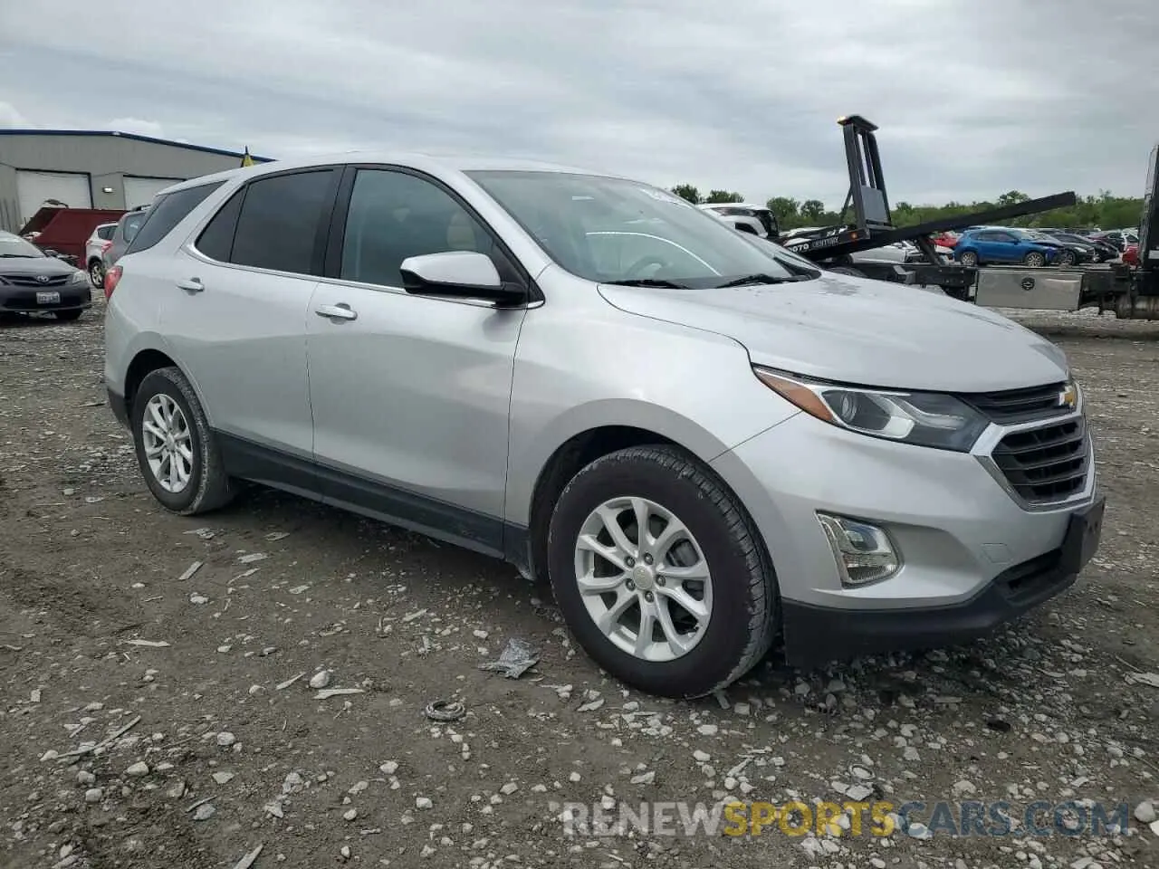 4 Photograph of a damaged car 2GNAXKEV0K6233524 CHEVROLET EQUINOX 2019