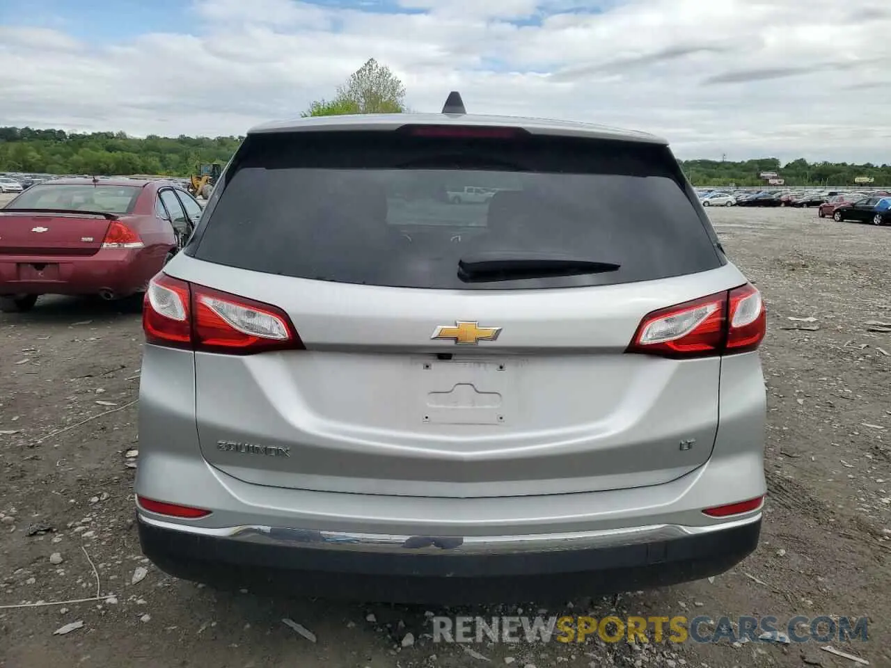 6 Photograph of a damaged car 2GNAXKEV0K6233524 CHEVROLET EQUINOX 2019
