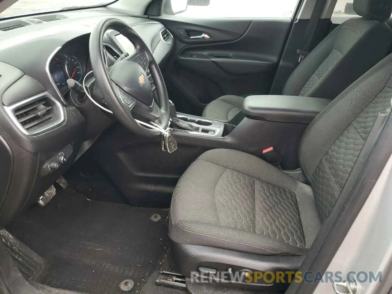 7 Photograph of a damaged car 2GNAXKEV0K6233524 CHEVROLET EQUINOX 2019