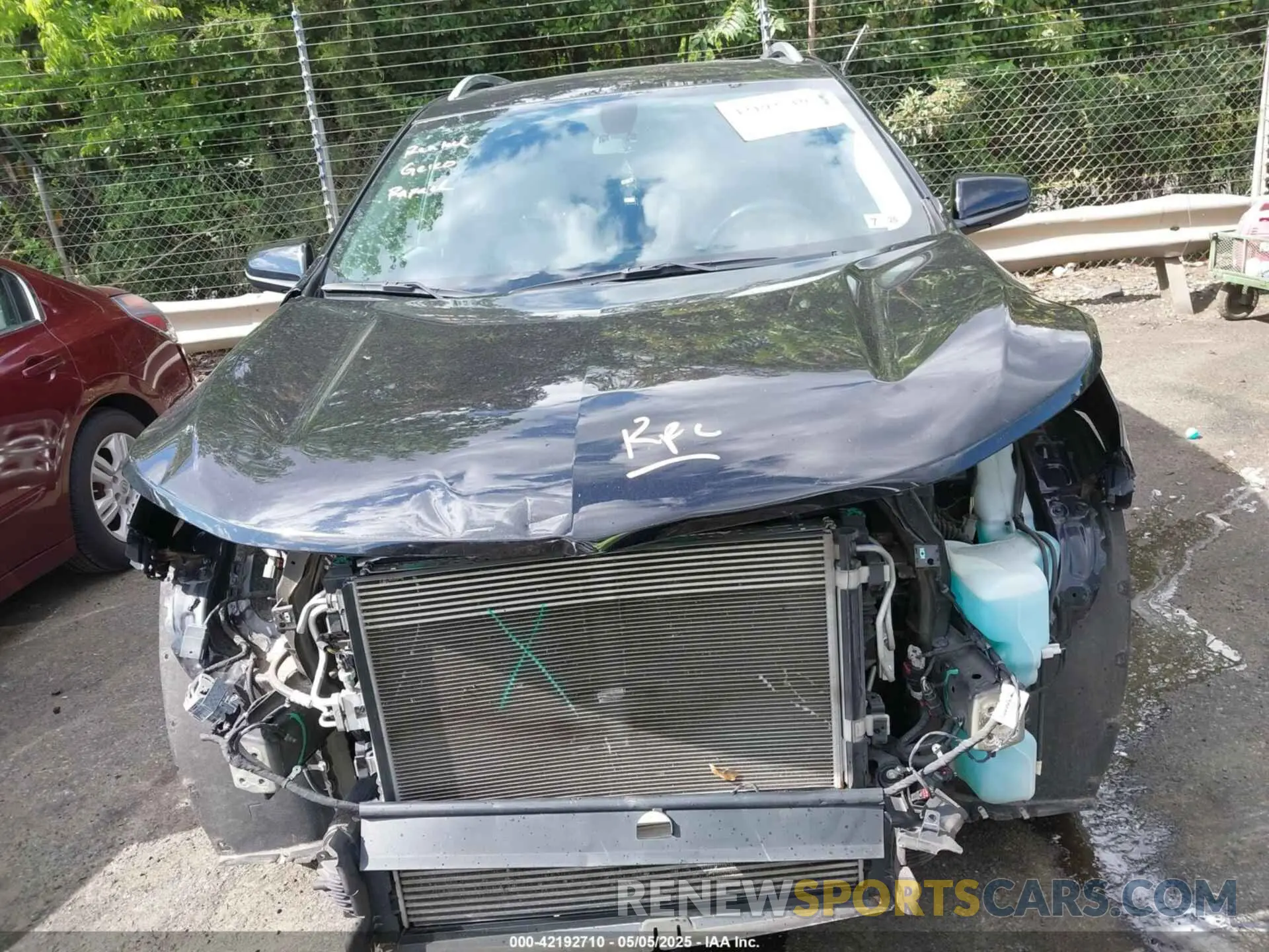 12 Photograph of a damaged car 2GNAXKEV0K6247052 CHEVROLET EQUINOX 2019