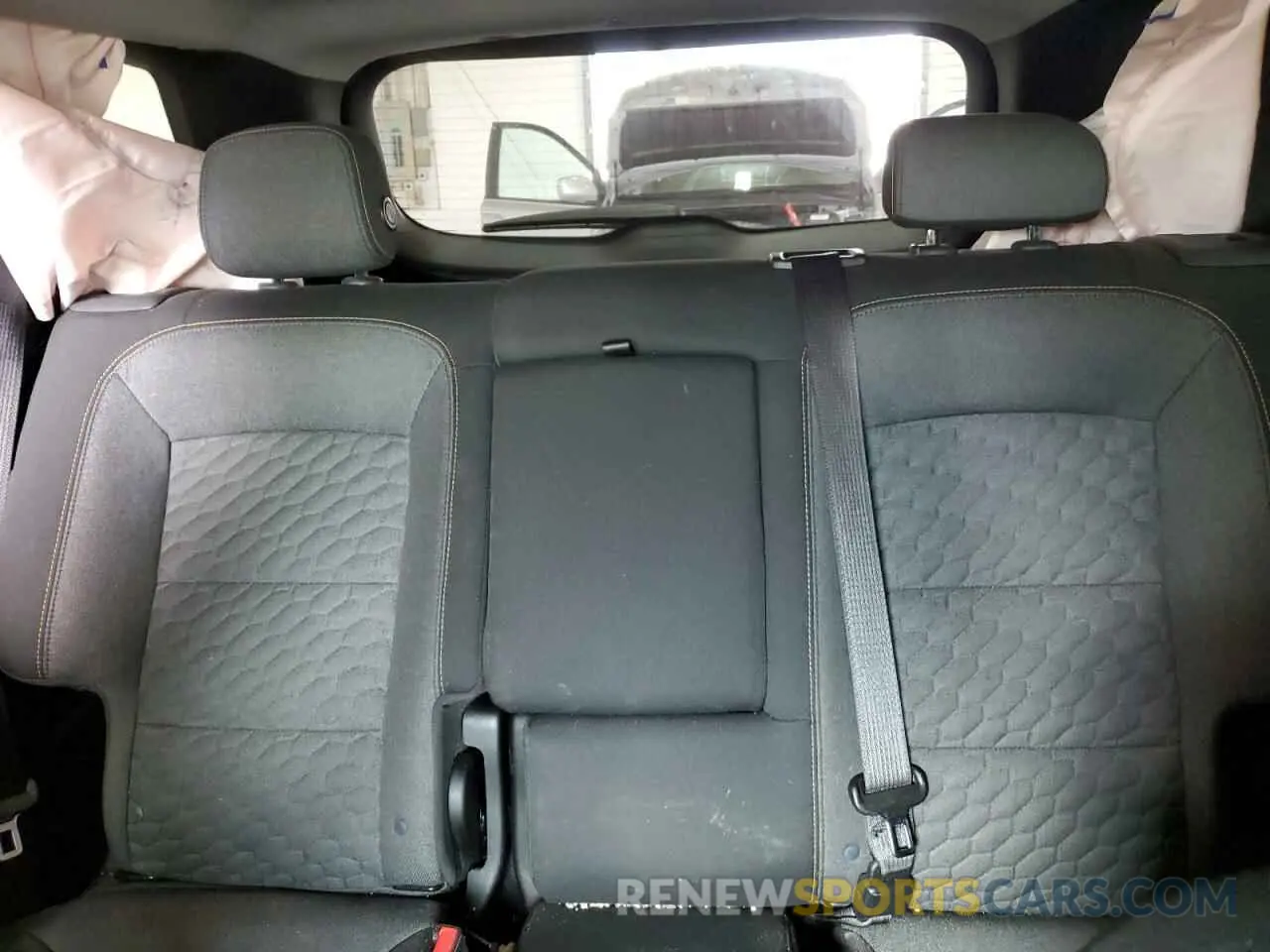 10 Photograph of a damaged car 2GNAXKEV0K6249092 CHEVROLET EQUINOX 2019