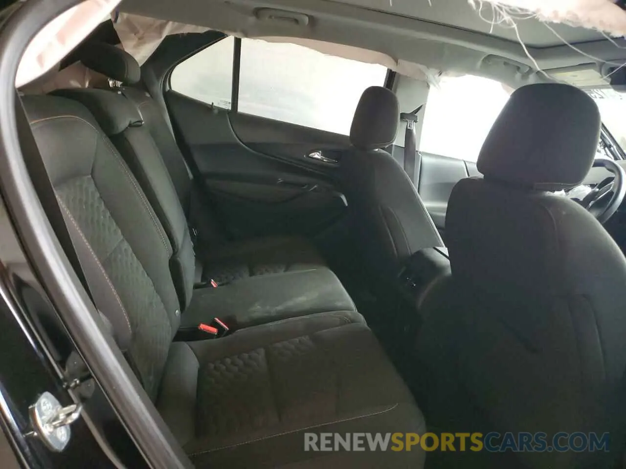 11 Photograph of a damaged car 2GNAXKEV0K6249092 CHEVROLET EQUINOX 2019
