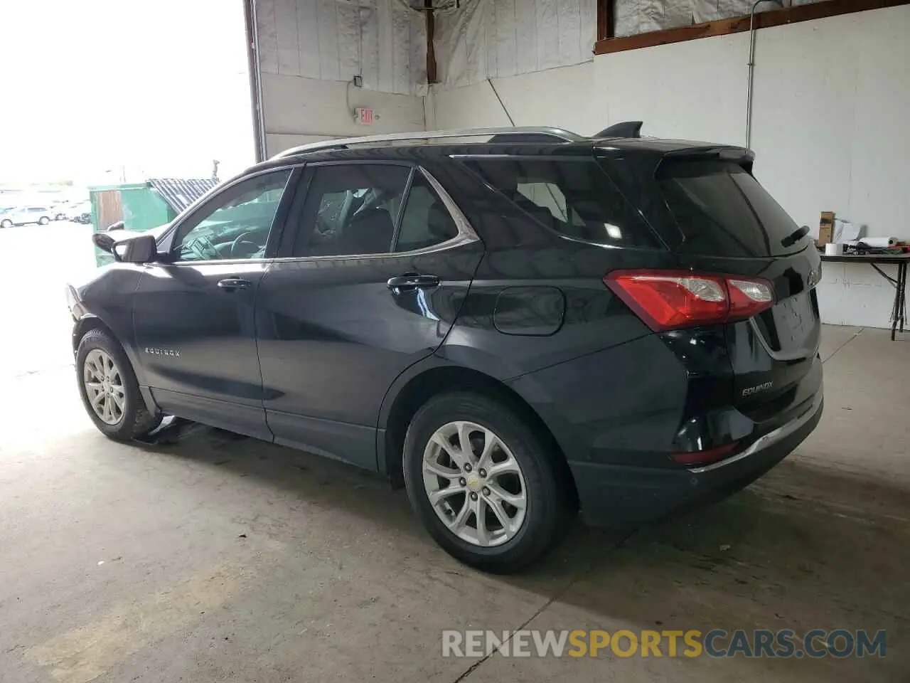 2 Photograph of a damaged car 2GNAXKEV0K6249092 CHEVROLET EQUINOX 2019