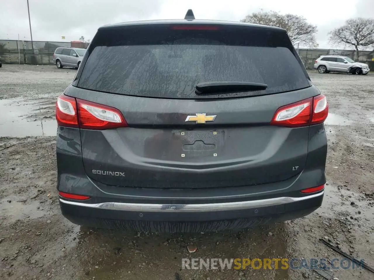 6 Photograph of a damaged car 2GNAXKEV0K6268421 CHEVROLET EQUINOX 2019