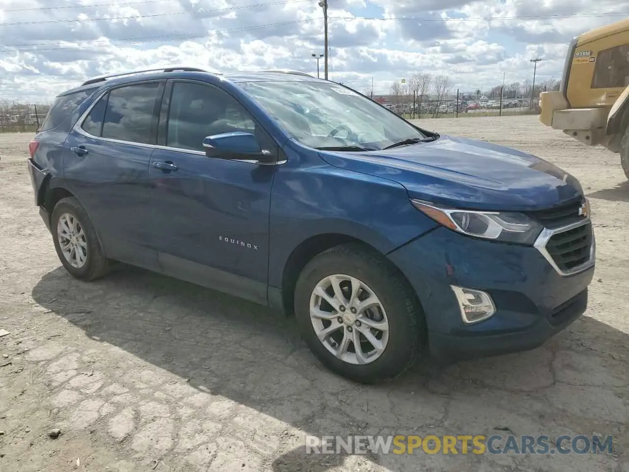4 Photograph of a damaged car 2GNAXKEV1K6107138 CHEVROLET EQUINOX 2019
