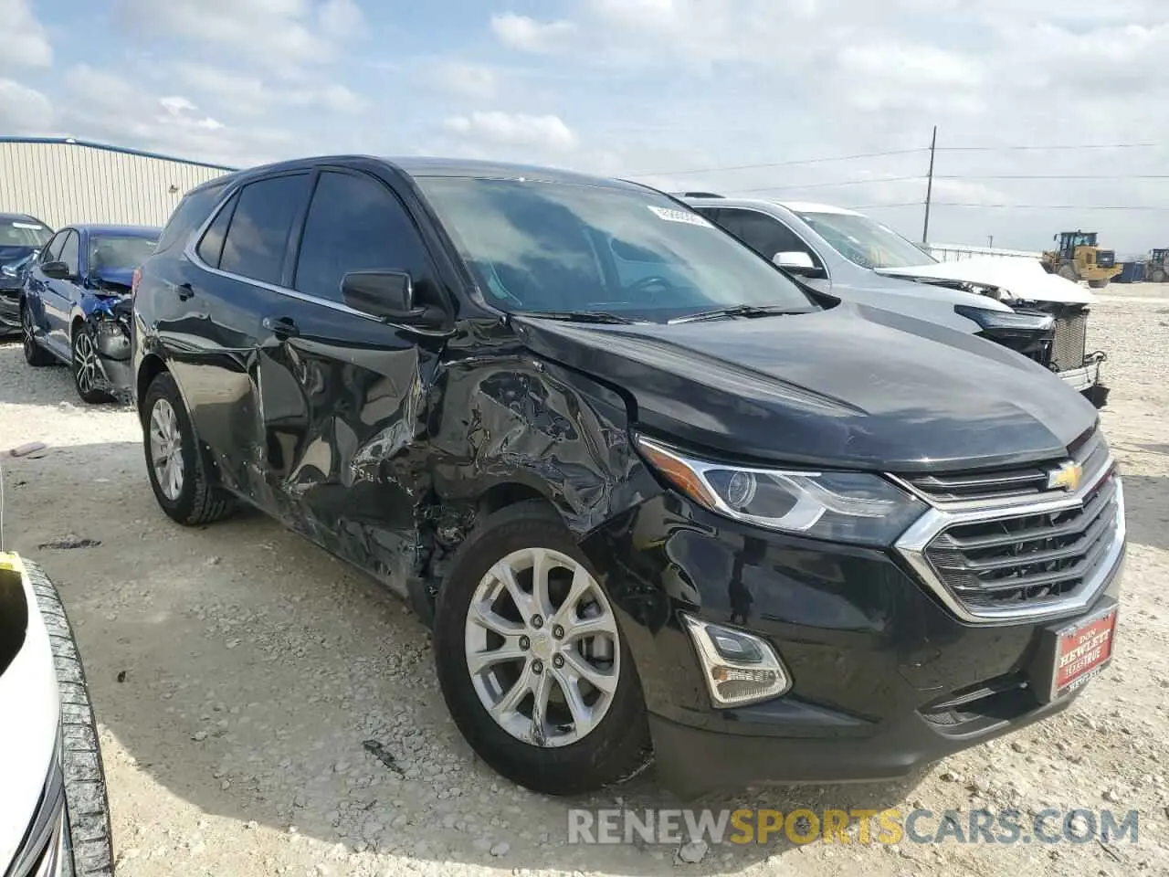 4 Photograph of a damaged car 2GNAXKEV1K6109651 CHEVROLET EQUINOX 2019