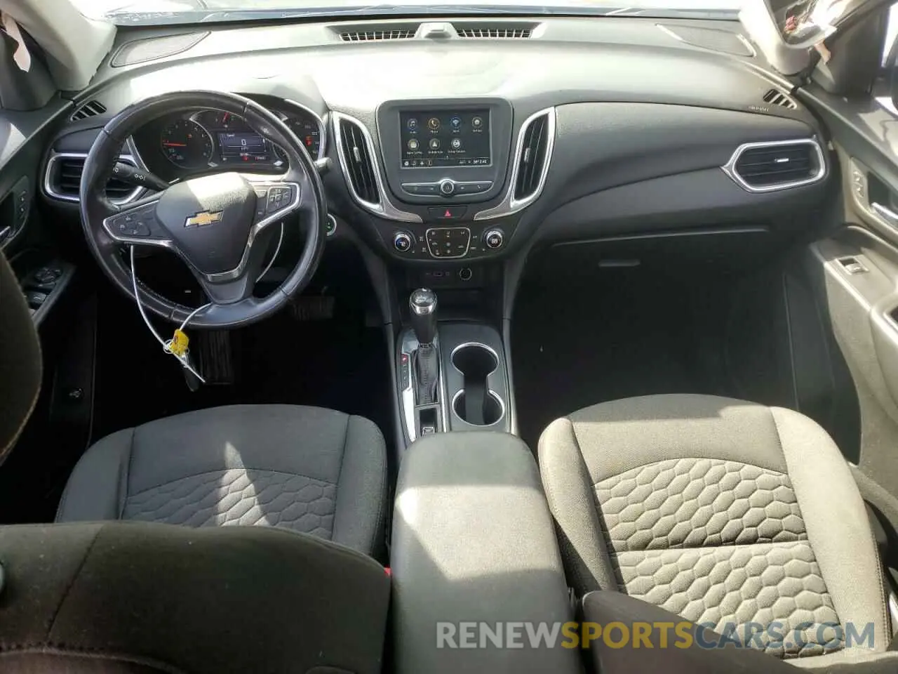 8 Photograph of a damaged car 2GNAXKEV1K6109651 CHEVROLET EQUINOX 2019