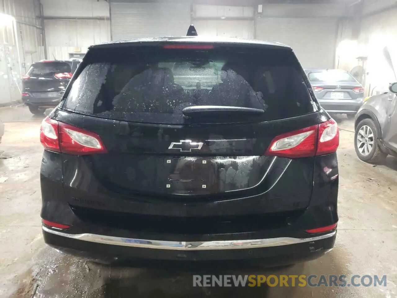 6 Photograph of a damaged car 2GNAXKEV1K6192885 CHEVROLET EQUINOX 2019