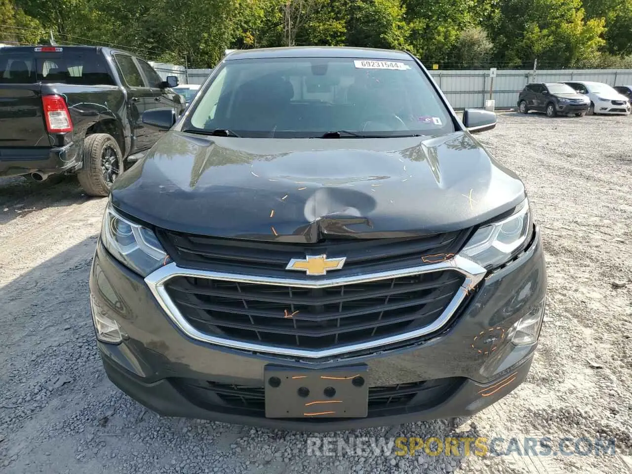 5 Photograph of a damaged car 2GNAXKEV1K6266404 CHEVROLET EQUINOX 2019