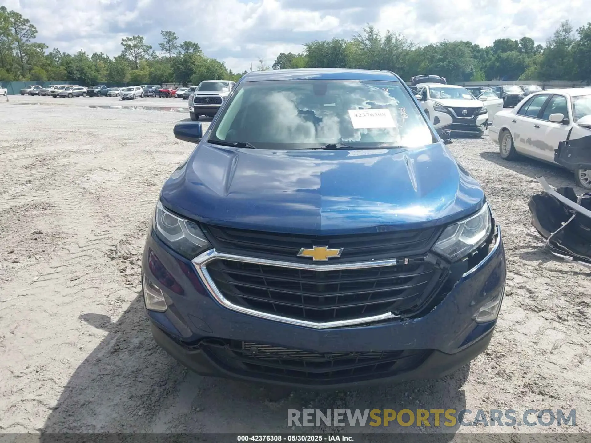 12 Photograph of a damaged car 2GNAXKEV1K6294638 CHEVROLET EQUINOX 2019
