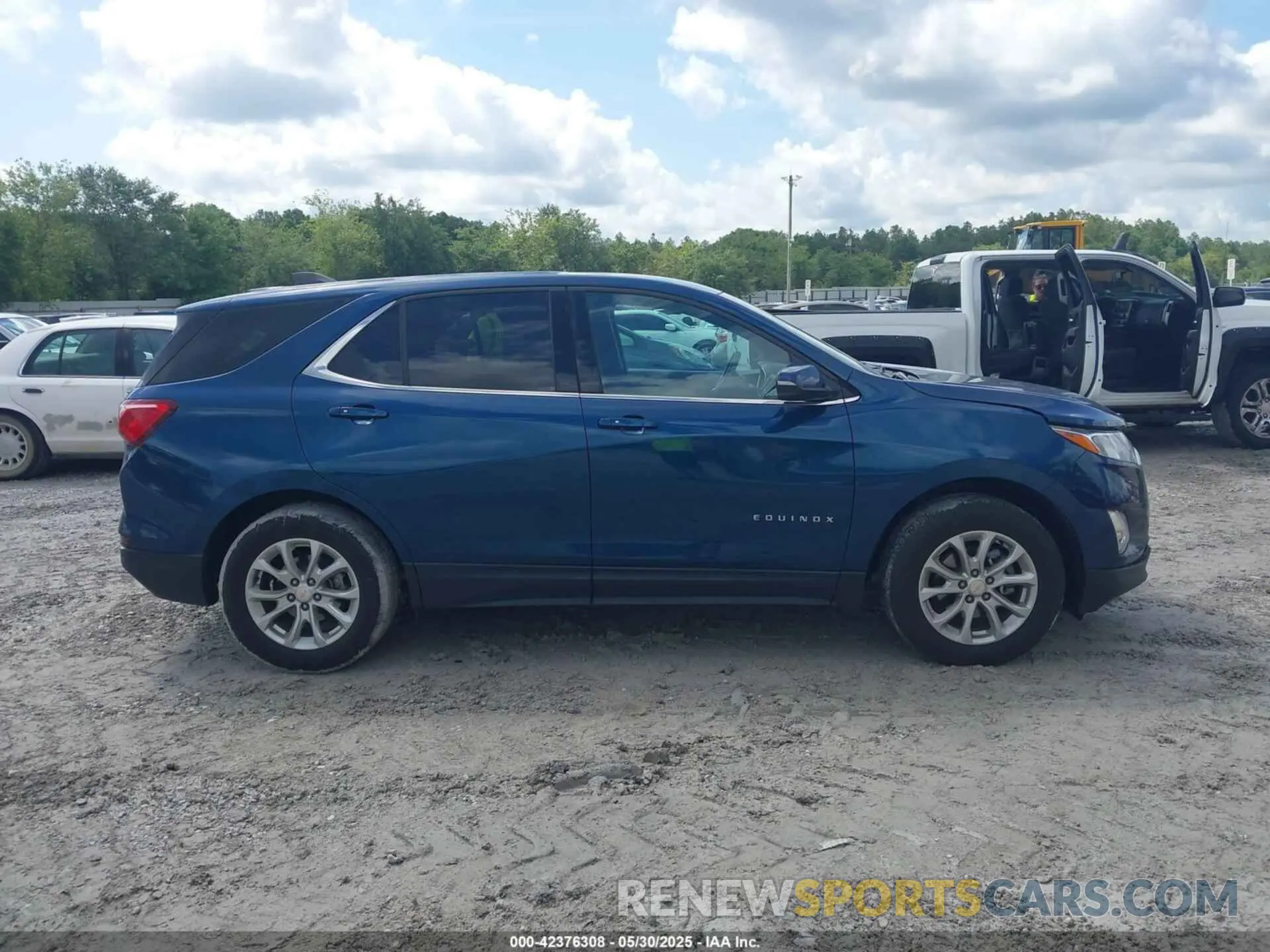 13 Photograph of a damaged car 2GNAXKEV1K6294638 CHEVROLET EQUINOX 2019