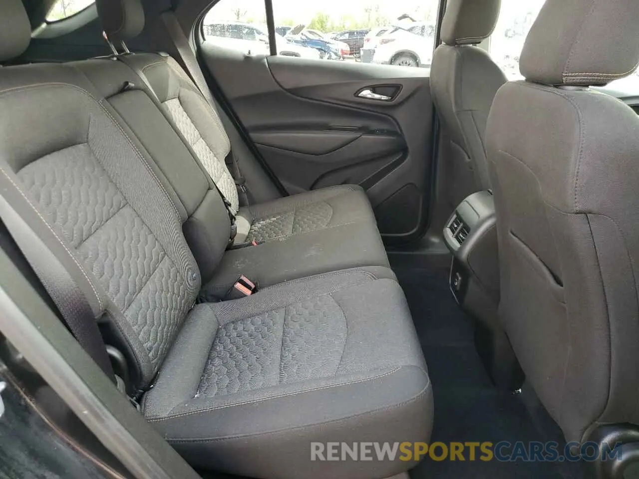 11 Photograph of a damaged car 2GNAXKEV2K6164125 CHEVROLET EQUINOX 2019