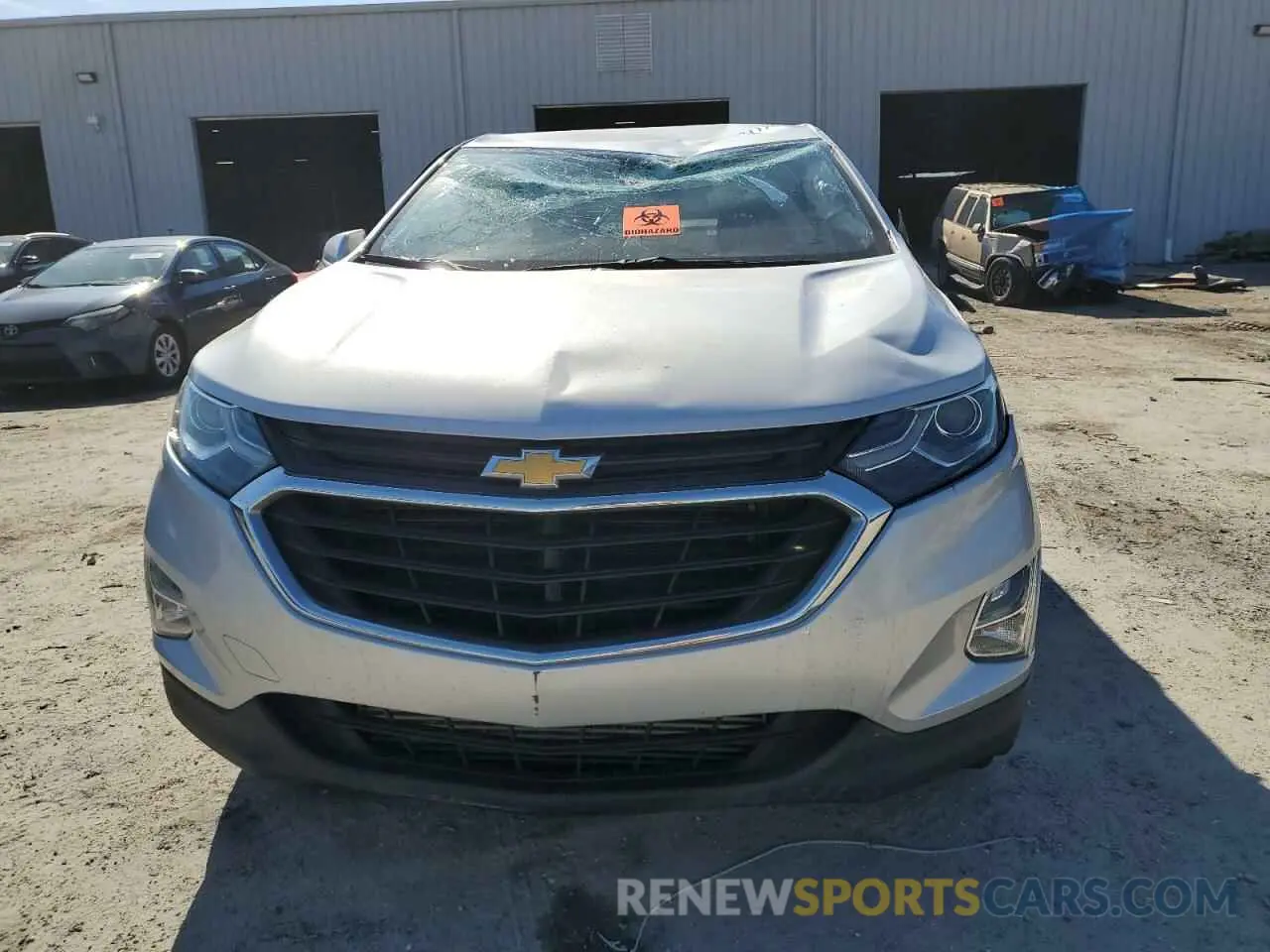 5 Photograph of a damaged car 2GNAXKEV2K6174993 CHEVROLET EQUINOX 2019