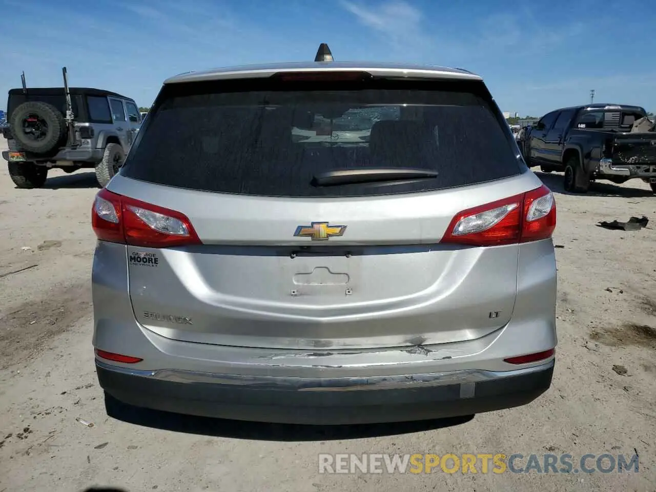 6 Photograph of a damaged car 2GNAXKEV2K6174993 CHEVROLET EQUINOX 2019