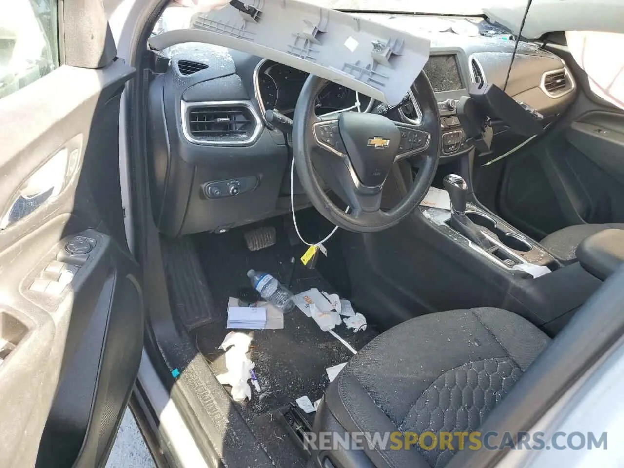 8 Photograph of a damaged car 2GNAXKEV2K6174993 CHEVROLET EQUINOX 2019