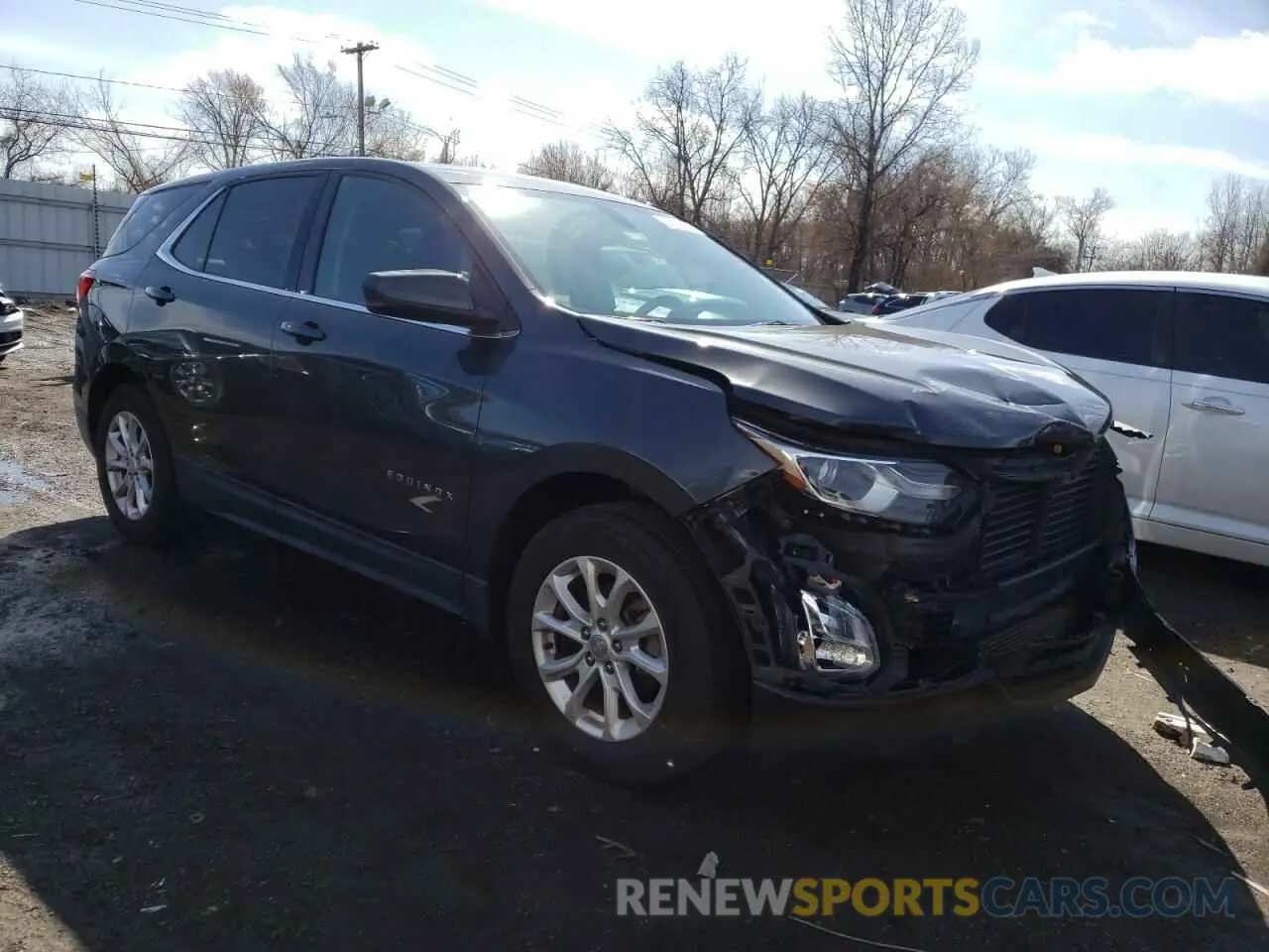 4 Photograph of a damaged car 2GNAXKEV2K6196704 CHEVROLET EQUINOX 2019