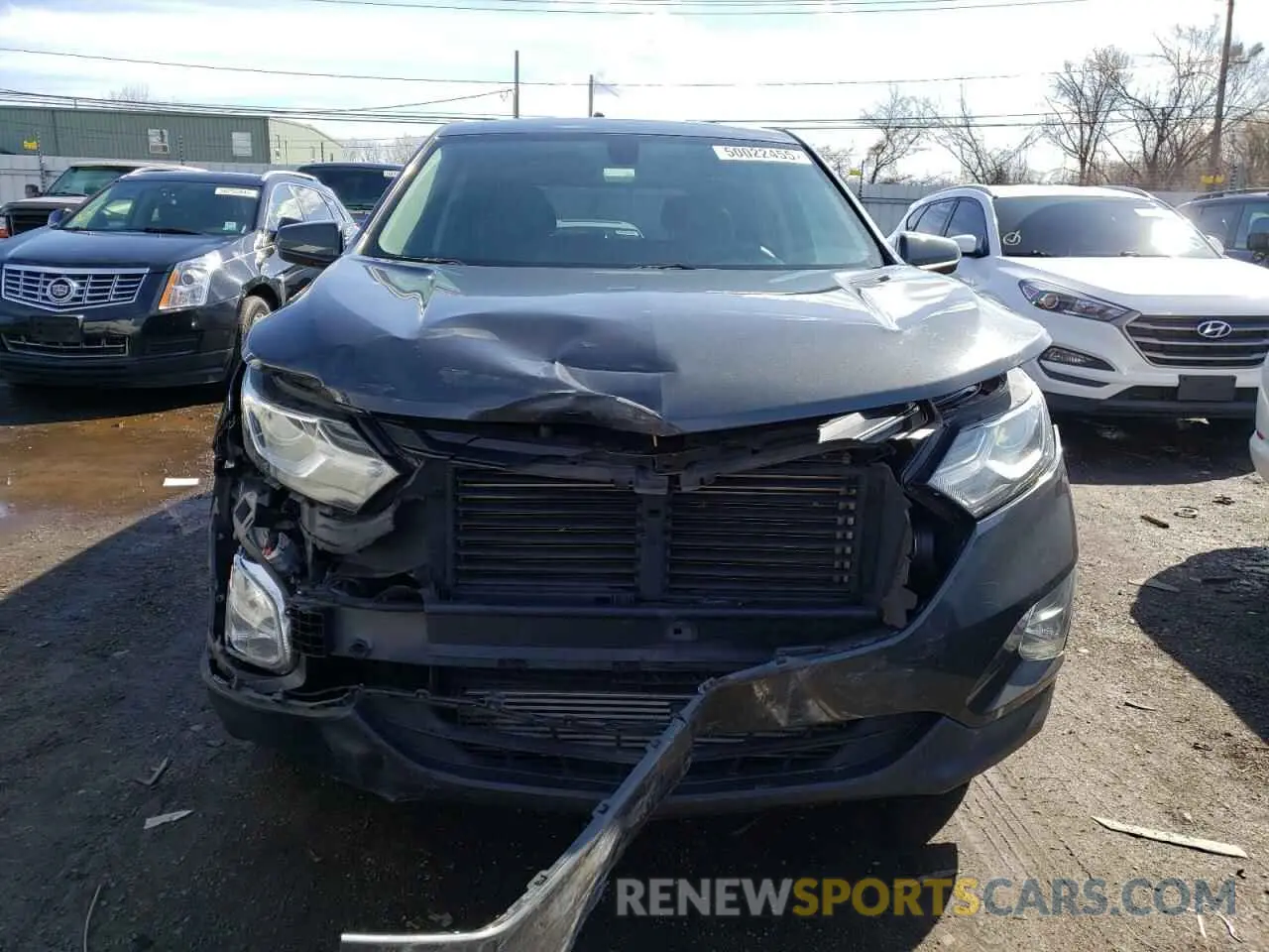 5 Photograph of a damaged car 2GNAXKEV2K6196704 CHEVROLET EQUINOX 2019