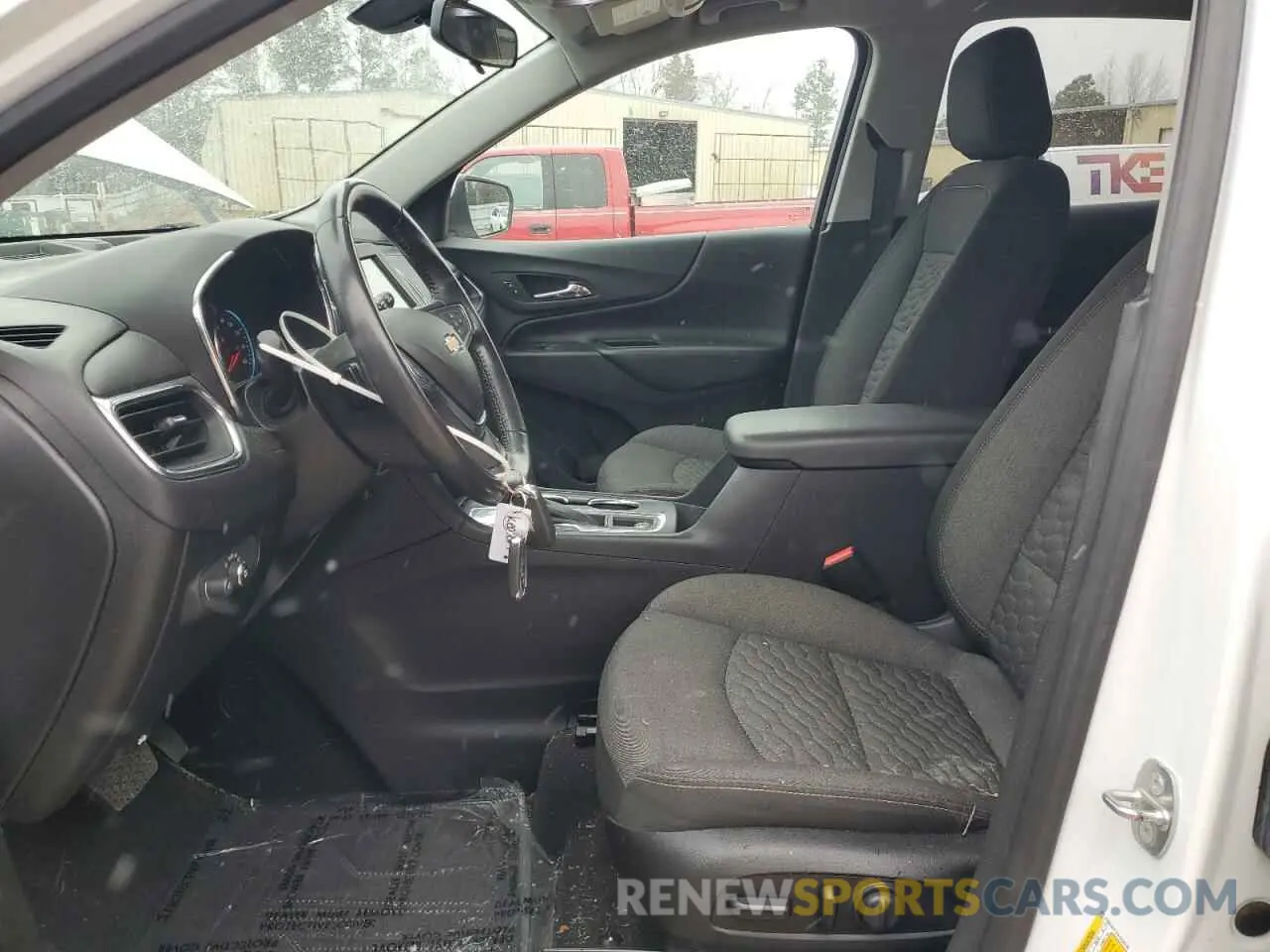 7 Photograph of a damaged car 2GNAXKEV2K6258246 CHEVROLET EQUINOX 2019