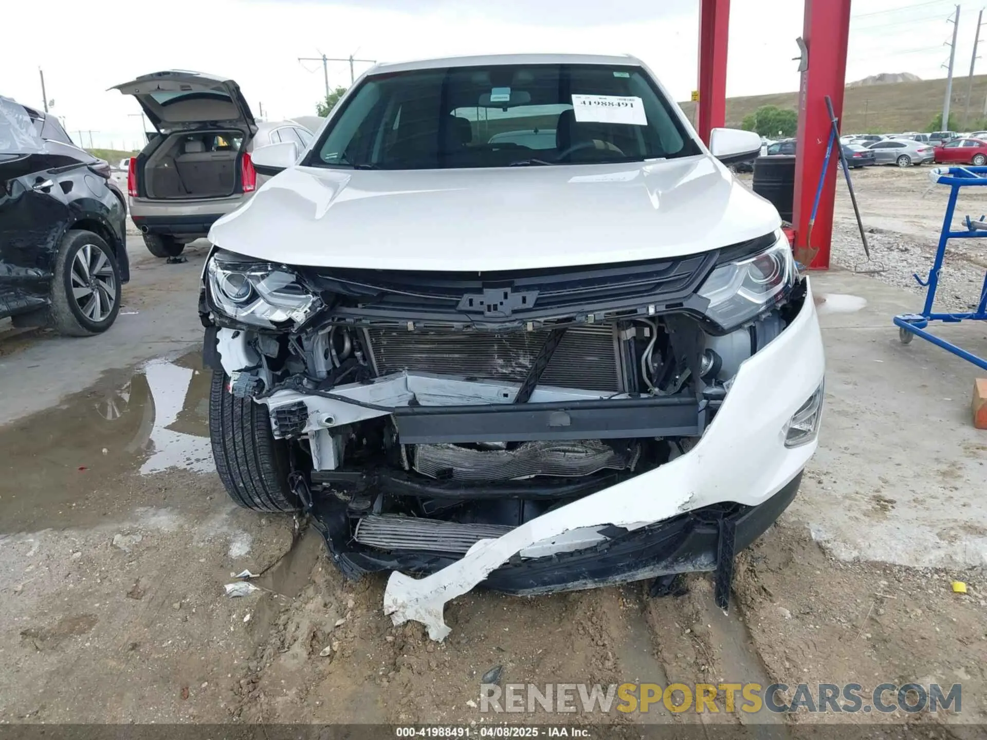 6 Photograph of a damaged car 2GNAXKEV2K6299413 CHEVROLET EQUINOX 2019