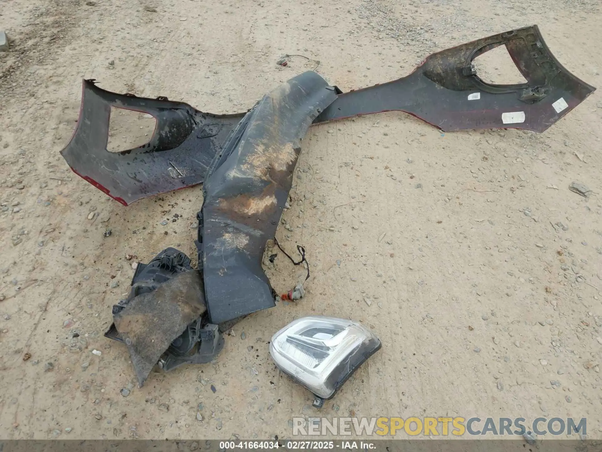 12 Photograph of a damaged car 2GNAXKEV3K6116942 CHEVROLET EQUINOX 2019