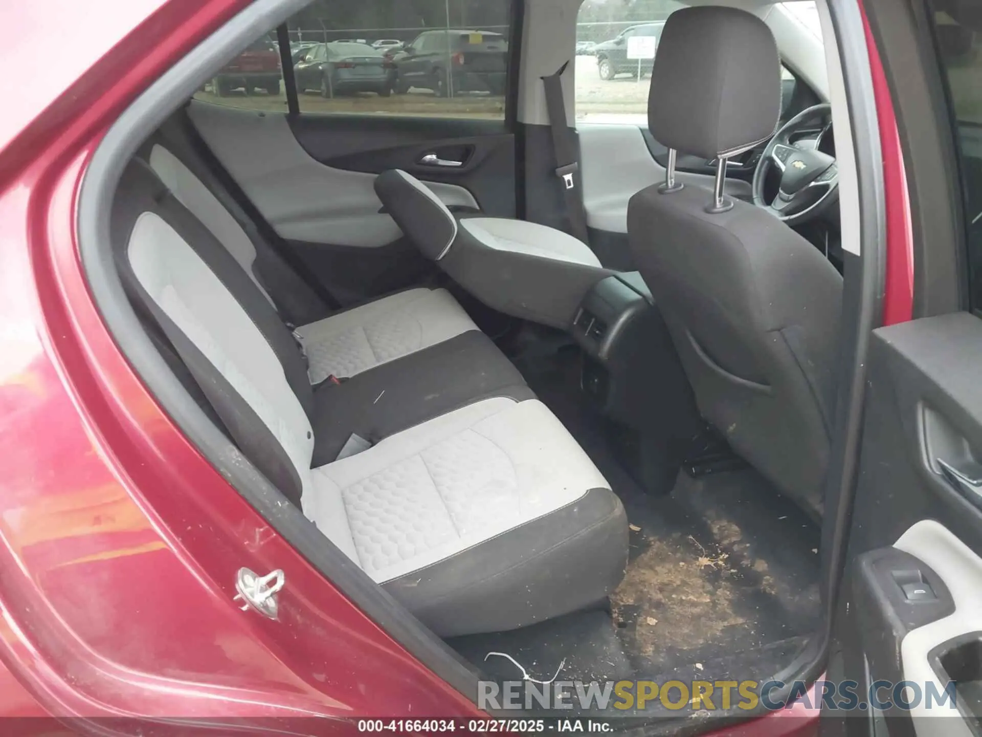 8 Photograph of a damaged car 2GNAXKEV3K6116942 CHEVROLET EQUINOX 2019