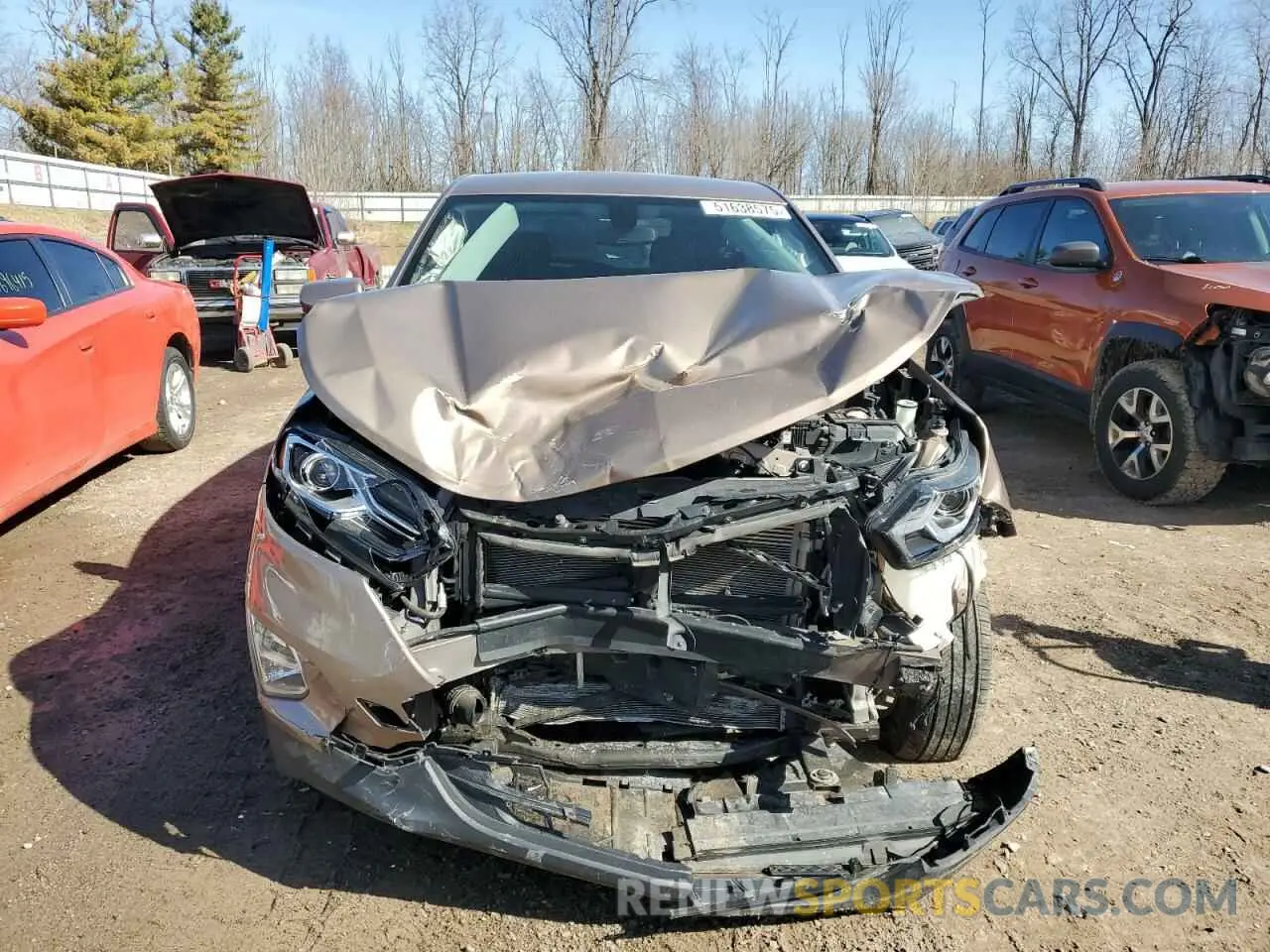 5 Photograph of a damaged car 2GNAXKEV3K6131554 CHEVROLET EQUINOX 2019