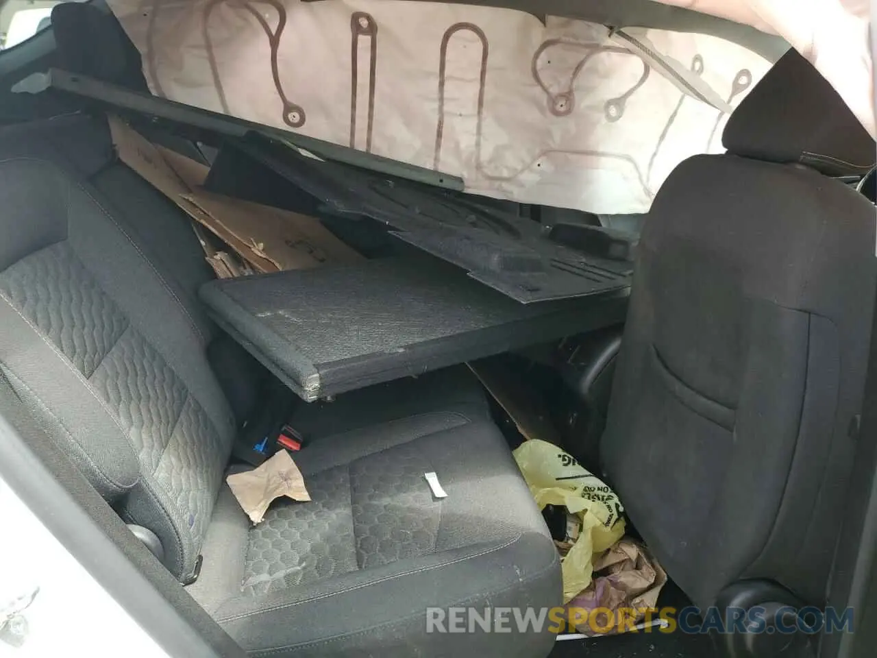 11 Photograph of a damaged car 2GNAXKEV3K6163873 CHEVROLET EQUINOX 2019
