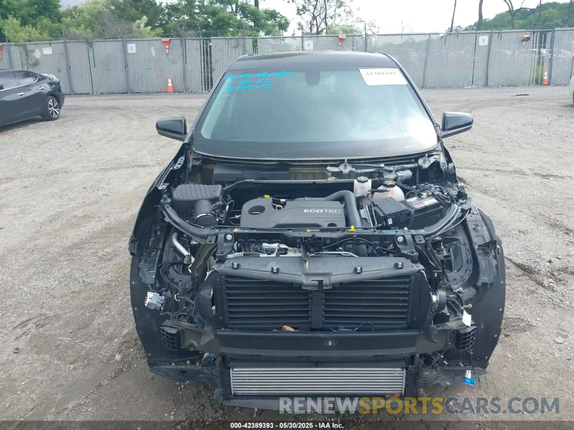 11 Photograph of a damaged car 2GNAXKEV3K6195058 CHEVROLET EQUINOX 2019