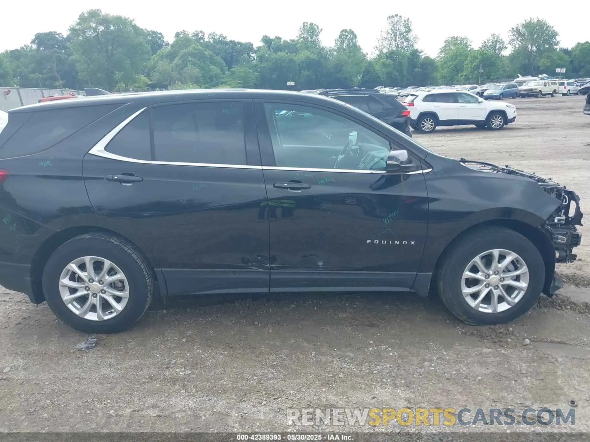 12 Photograph of a damaged car 2GNAXKEV3K6195058 CHEVROLET EQUINOX 2019