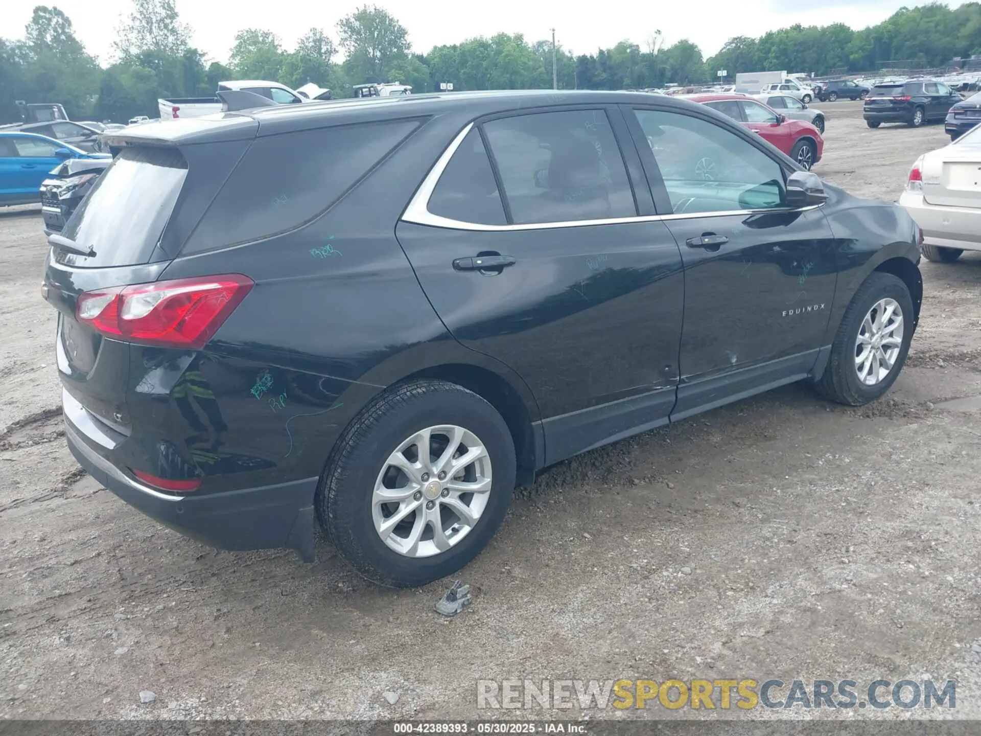 4 Photograph of a damaged car 2GNAXKEV3K6195058 CHEVROLET EQUINOX 2019