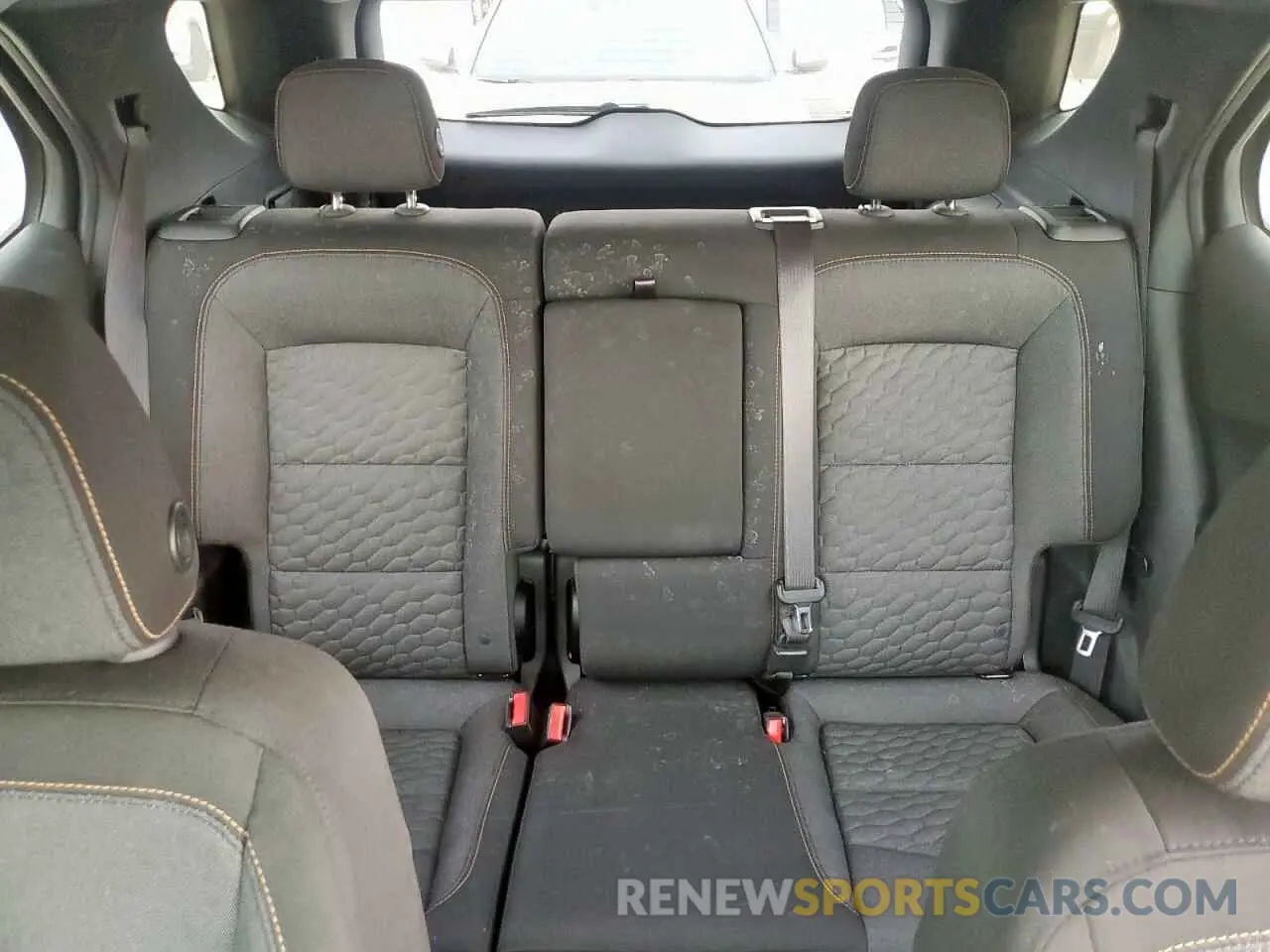 10 Photograph of a damaged car 2GNAXKEV3K6233694 CHEVROLET EQUINOX 2019