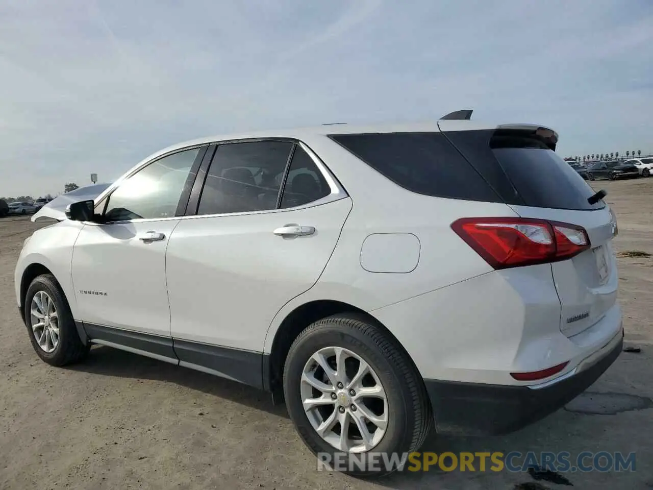 2 Photograph of a damaged car 2GNAXKEV3K6239155 CHEVROLET EQUINOX 2019