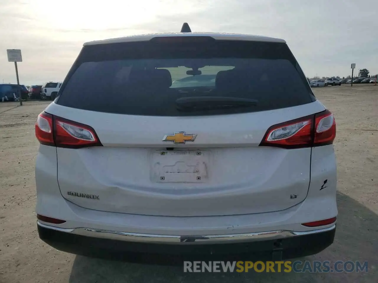 6 Photograph of a damaged car 2GNAXKEV3K6239155 CHEVROLET EQUINOX 2019