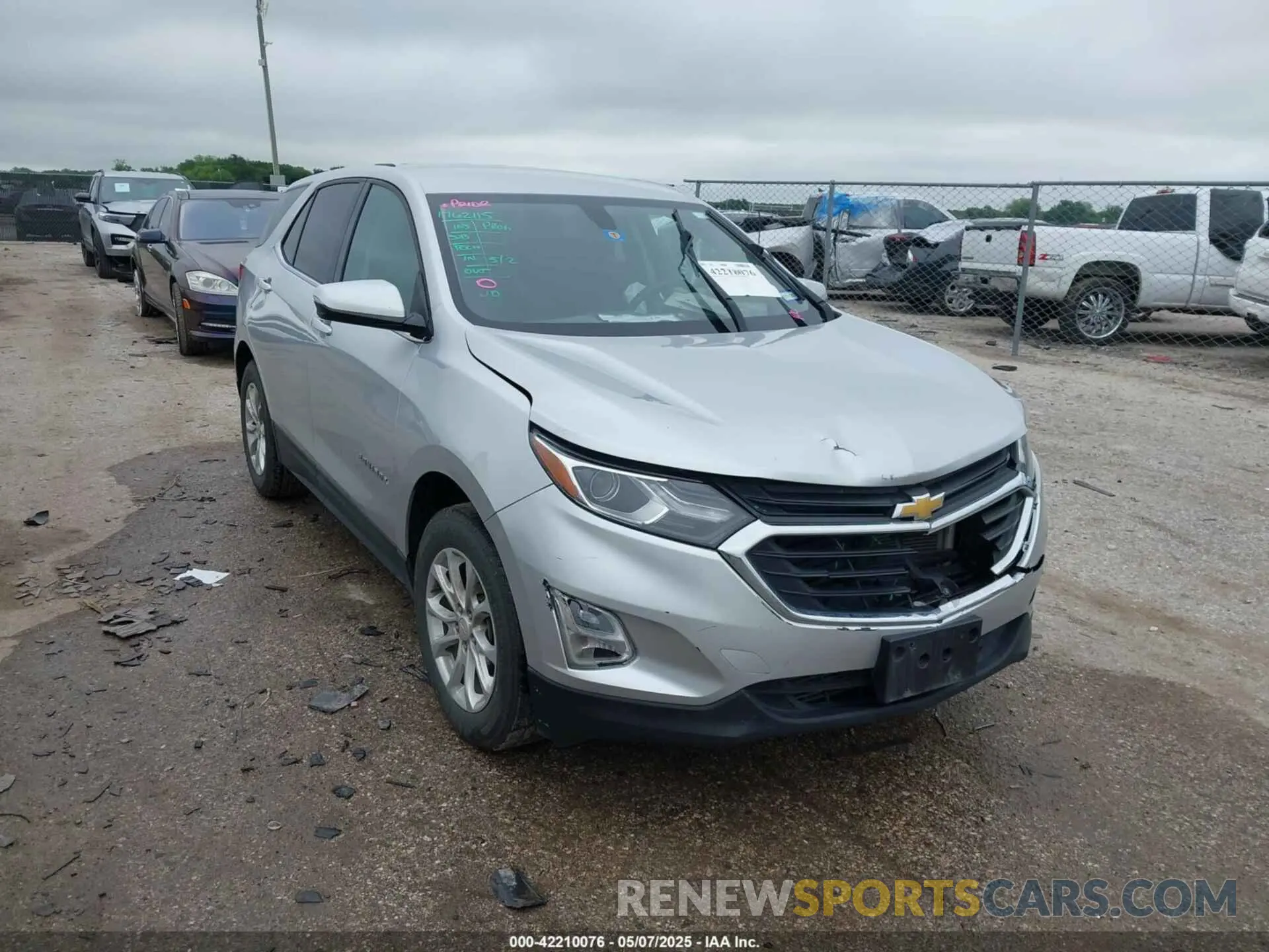 1 Photograph of a damaged car 2GNAXKEV3K6254111 CHEVROLET EQUINOX 2019