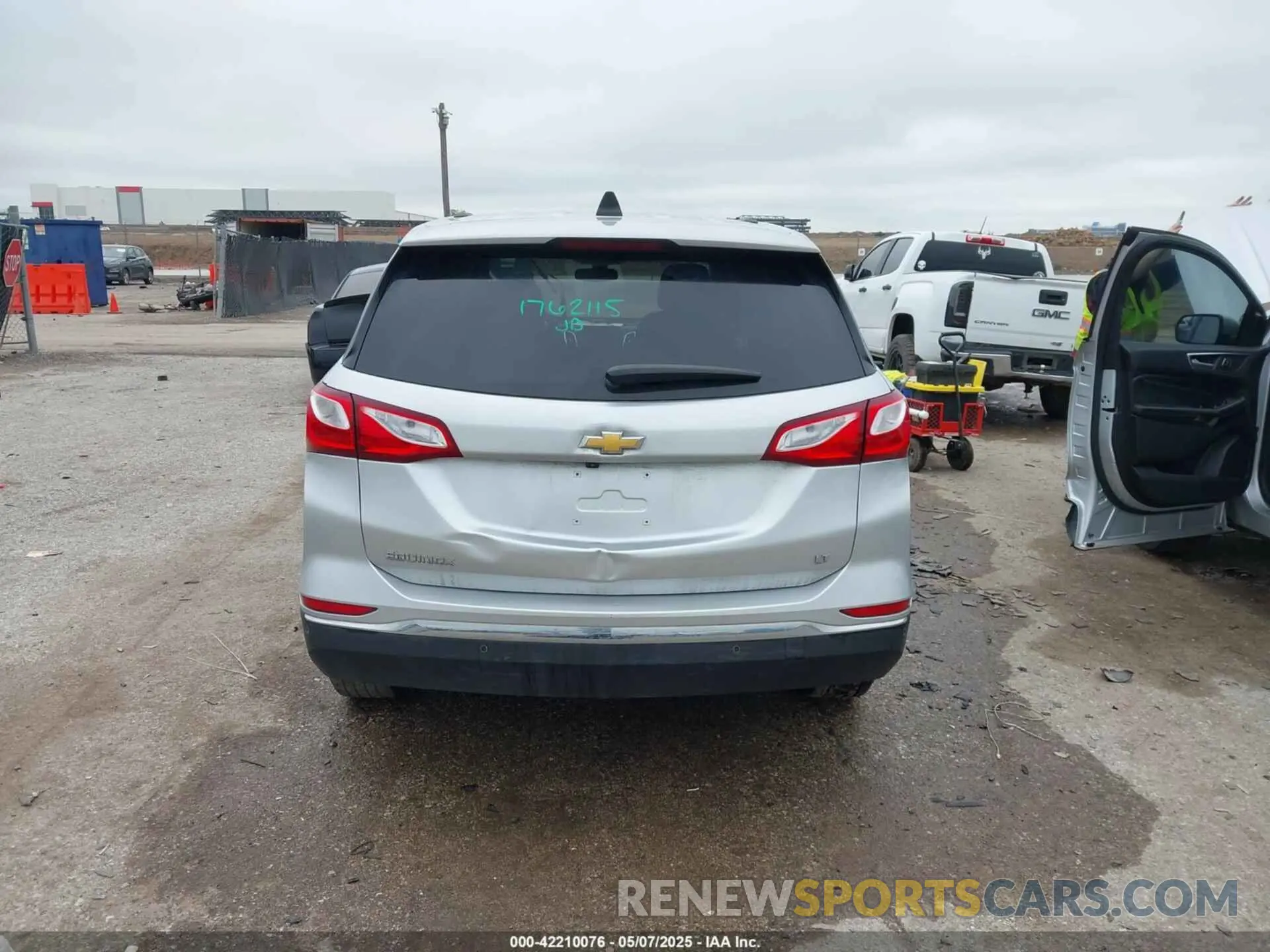16 Photograph of a damaged car 2GNAXKEV3K6254111 CHEVROLET EQUINOX 2019