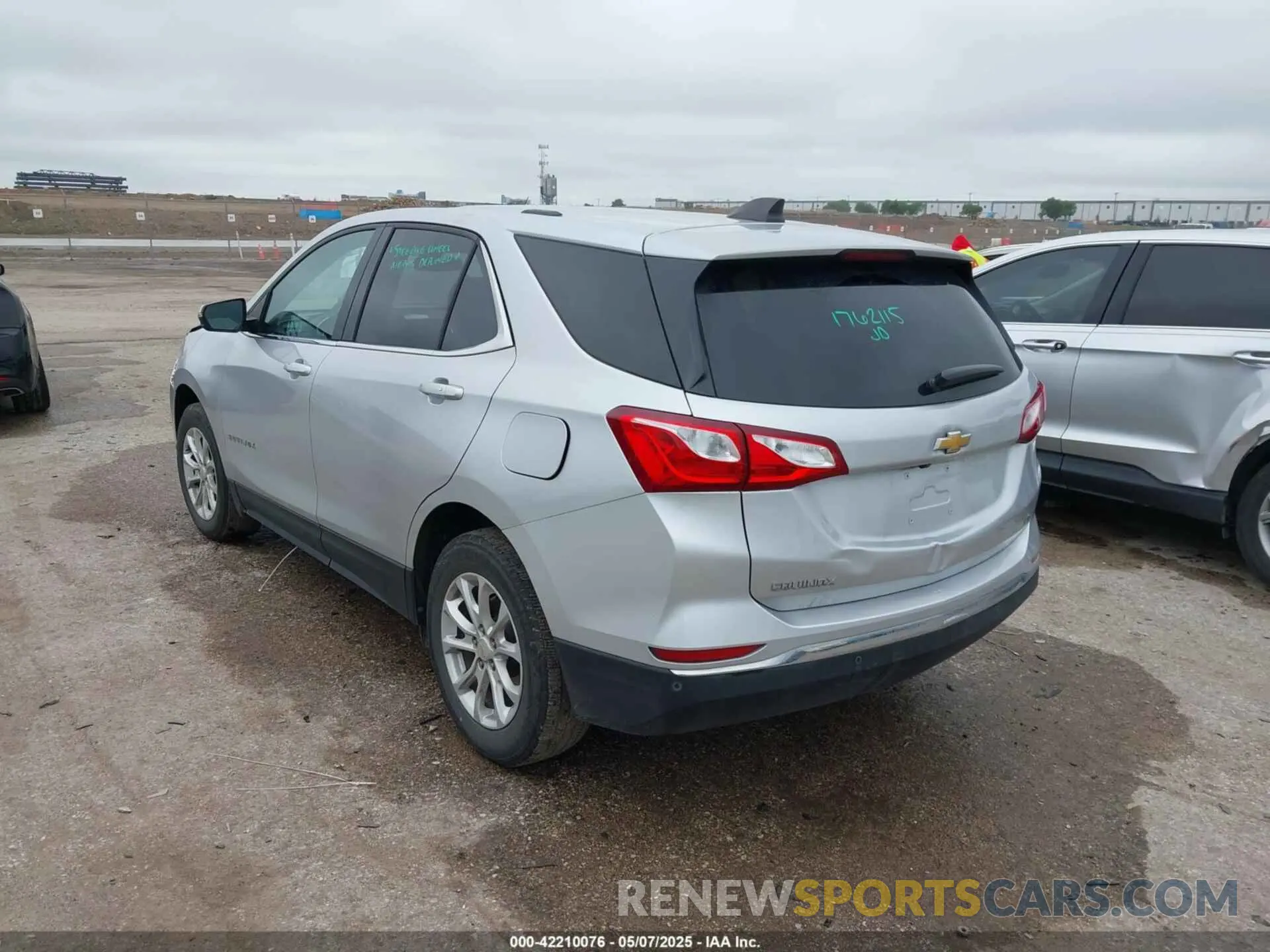 3 Photograph of a damaged car 2GNAXKEV3K6254111 CHEVROLET EQUINOX 2019