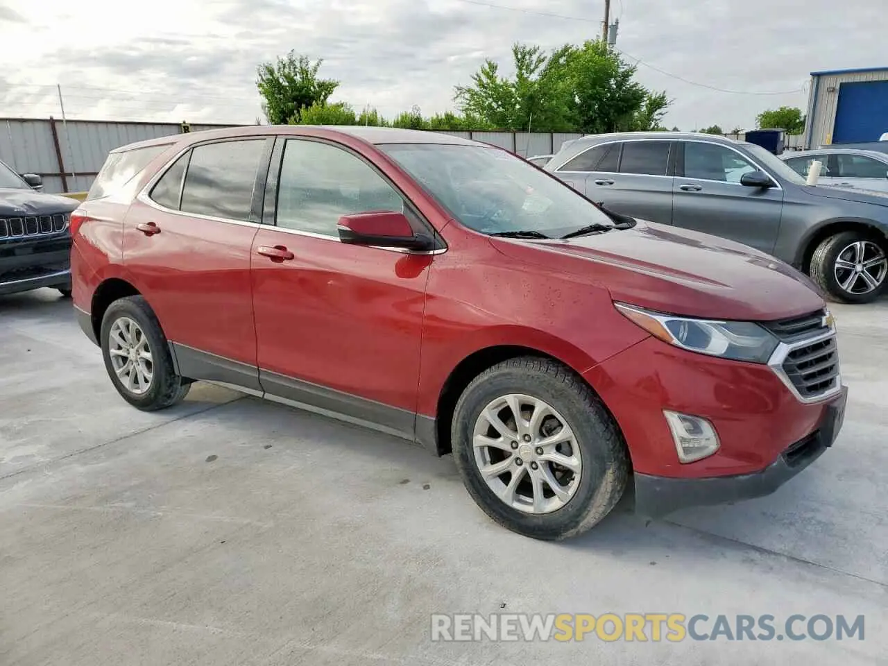 4 Photograph of a damaged car 2GNAXKEV3K6292647 CHEVROLET EQUINOX 2019