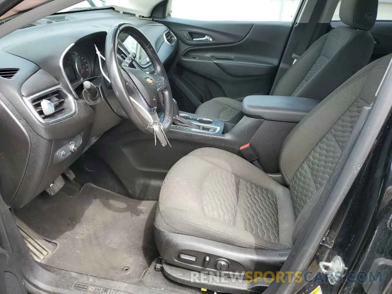 7 Photograph of a damaged car 2GNAXKEV4K6109319 CHEVROLET EQUINOX 2019