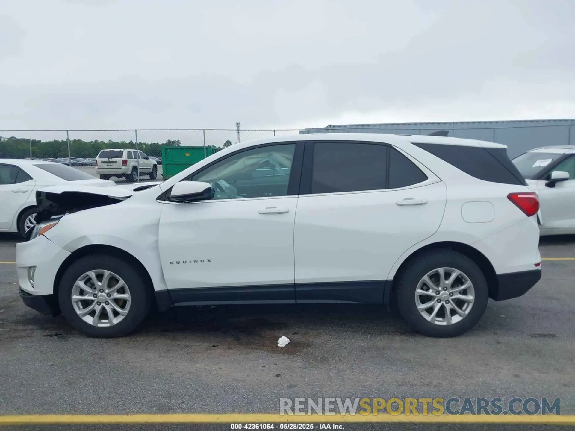 14 Photograph of a damaged car 2GNAXKEV4K6127271 CHEVROLET EQUINOX 2019